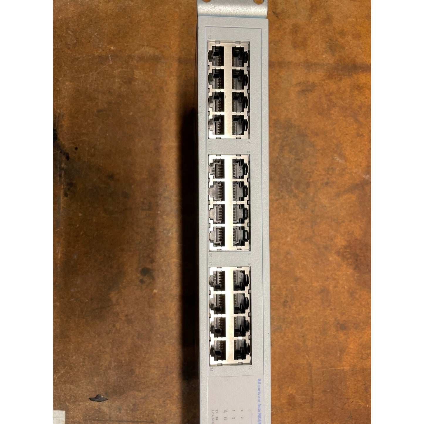 3Com Baseline Switch 2024 closeup of front panel 24 ports