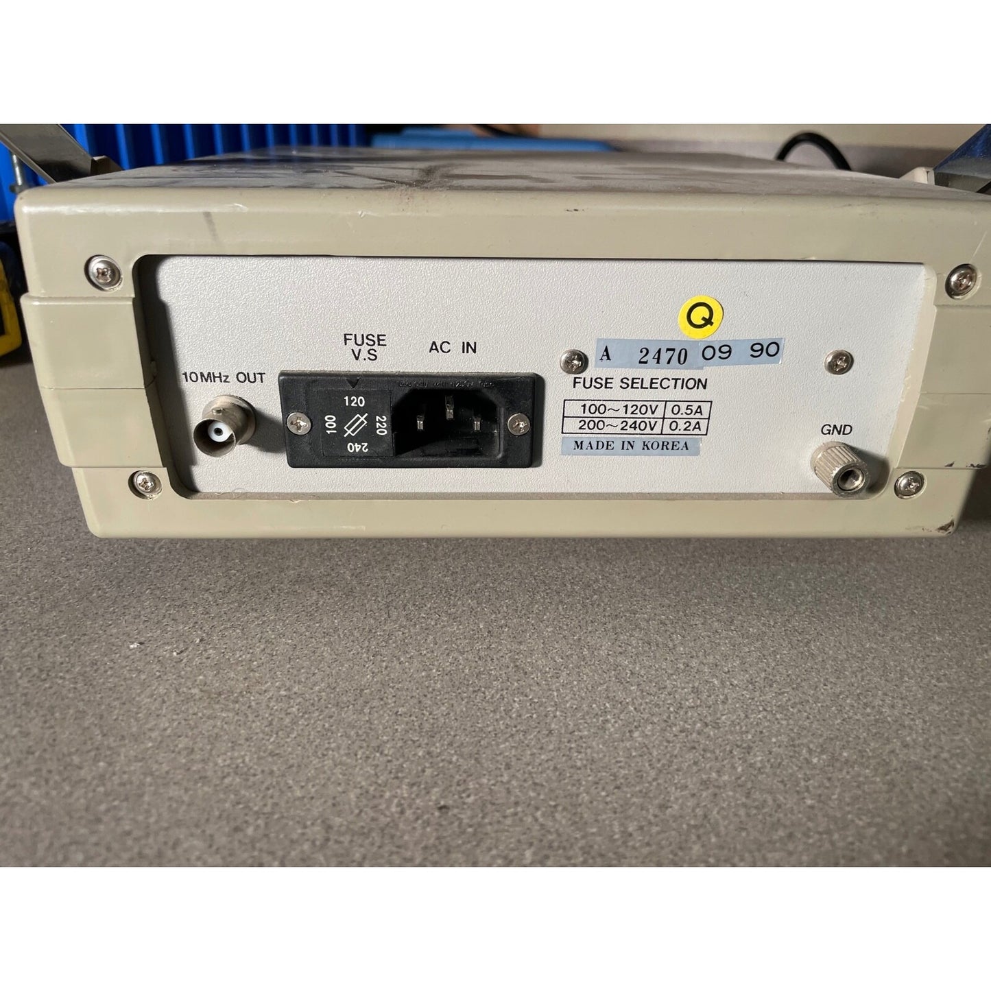 JDR Instruments DFC-1000 Multifunction Counter back panel with connectors