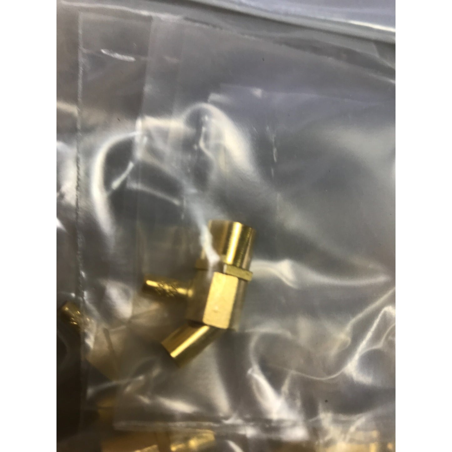 Coaxial Connector Push on SMB 6756B-2S-1 - Lot of 25 closeup