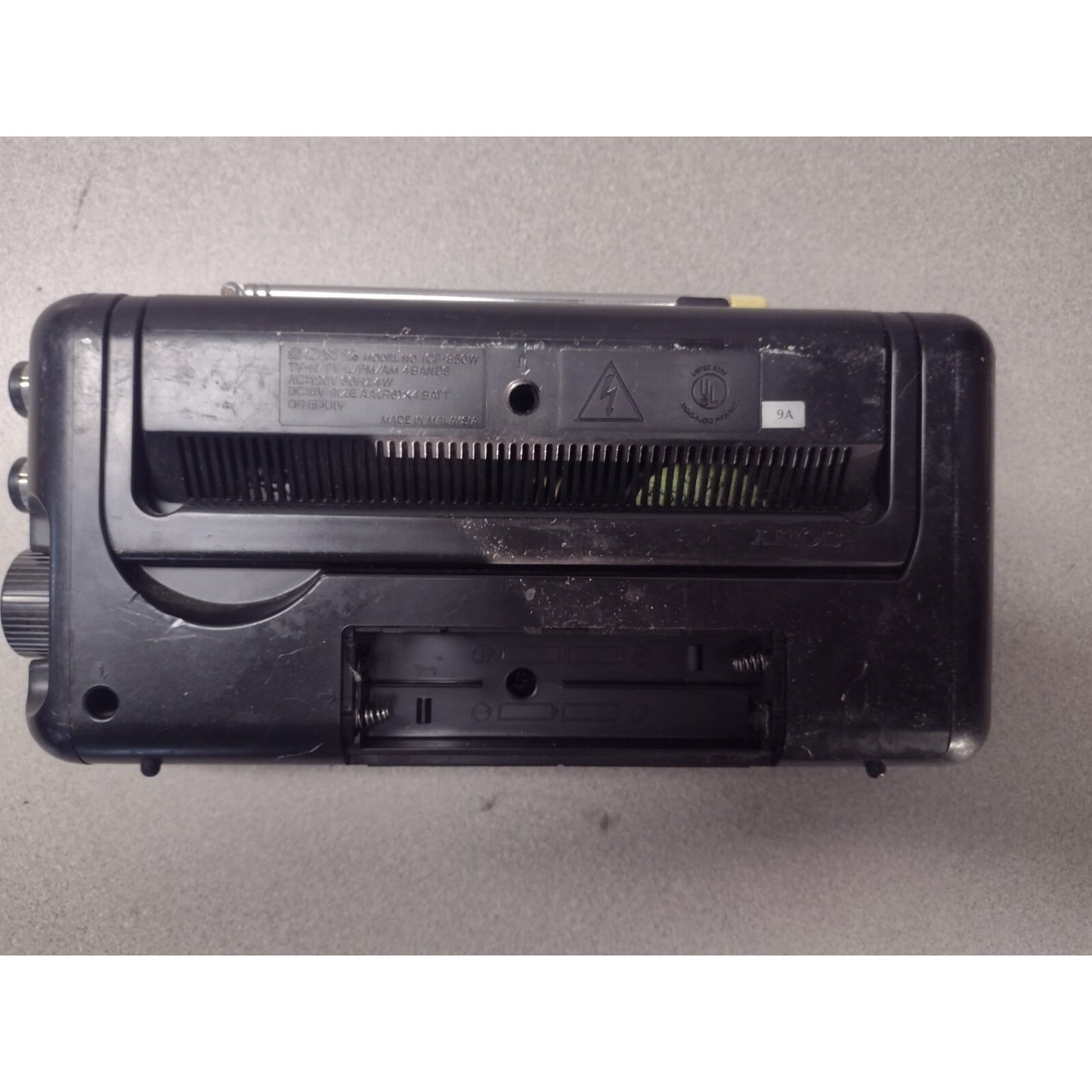 Sony Portable Radio 4 Band Receiver - Model ICF-850W back view