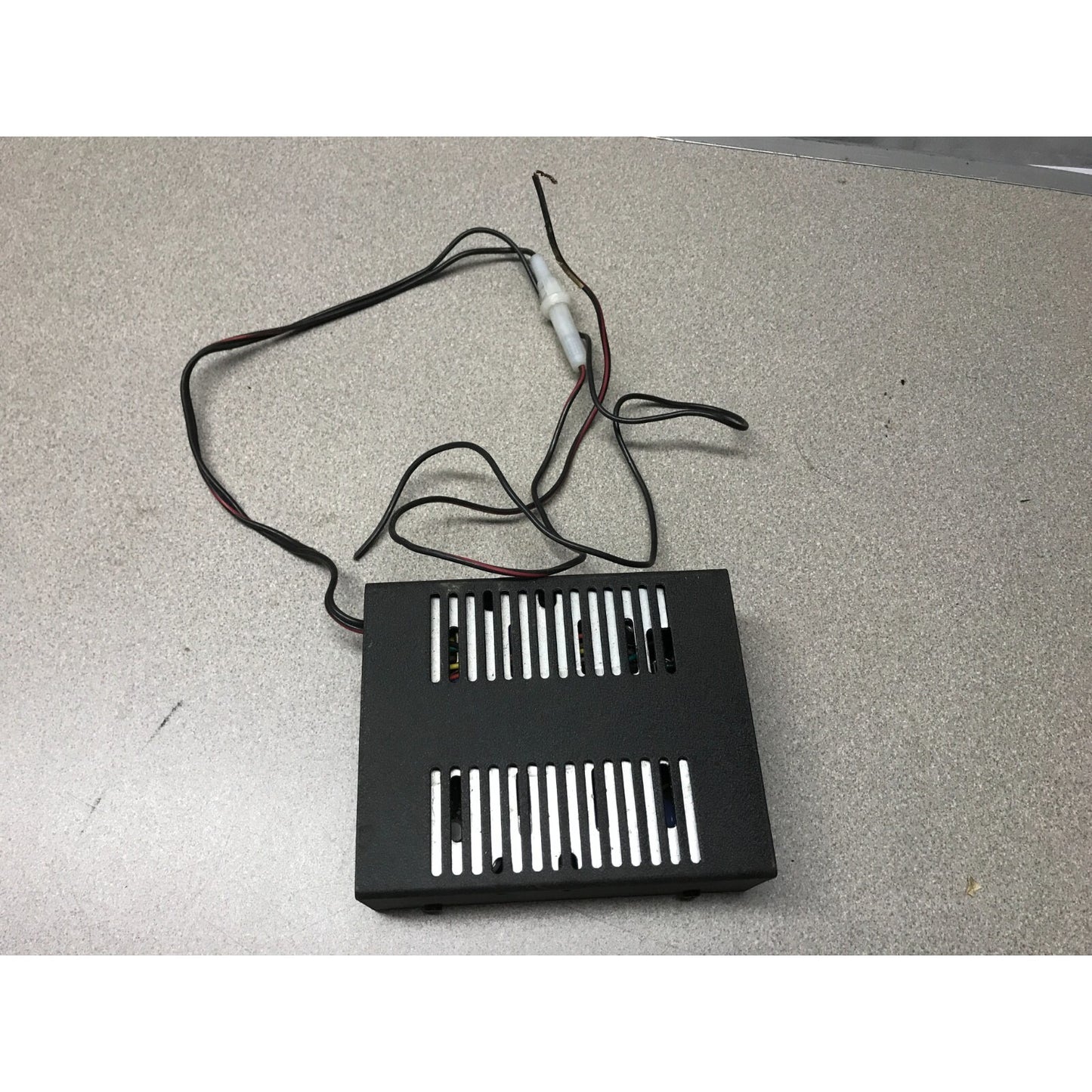 Sparkomatic Power Booster Power Amplifier LC50 5A Fuse 12V DC Negative Ground top of unit