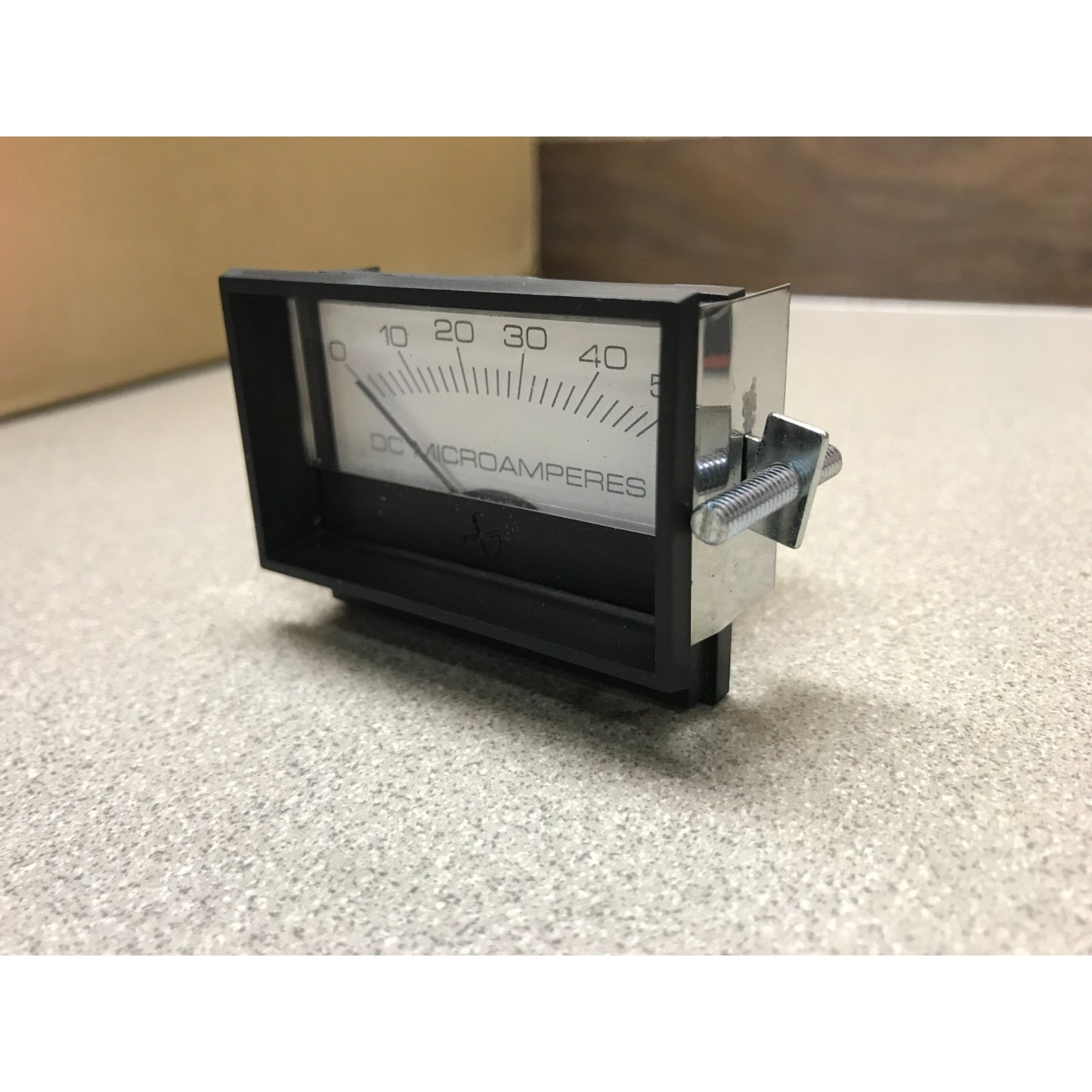 Modutec Panel Meter DC 0-50 Microamp Gauge Analog front/side view of gauge