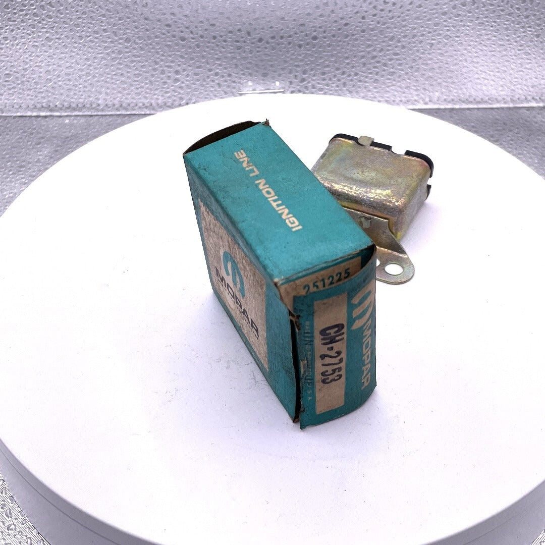 Mopar Horn Relay CH-2753 1791437 NOS top view with box
