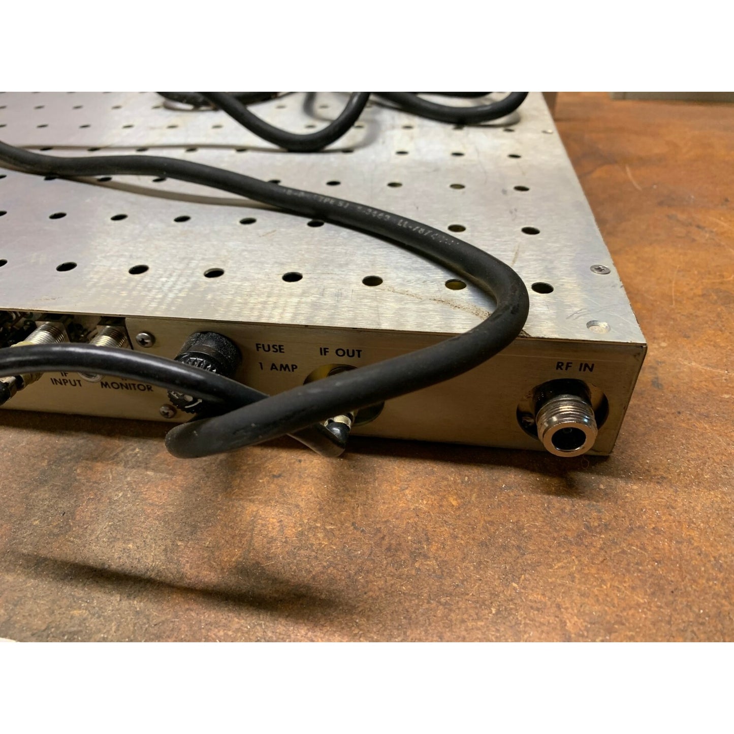 MACOM MA-4001 Satellite Receiver right side of back view connections