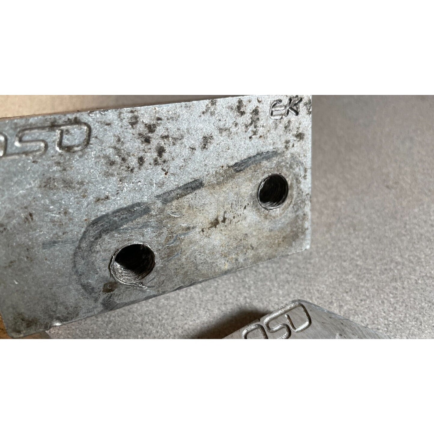 PLM H2B Adapter H22 B Series Trans For Honda Civic 96-00 EK connection holes closeup