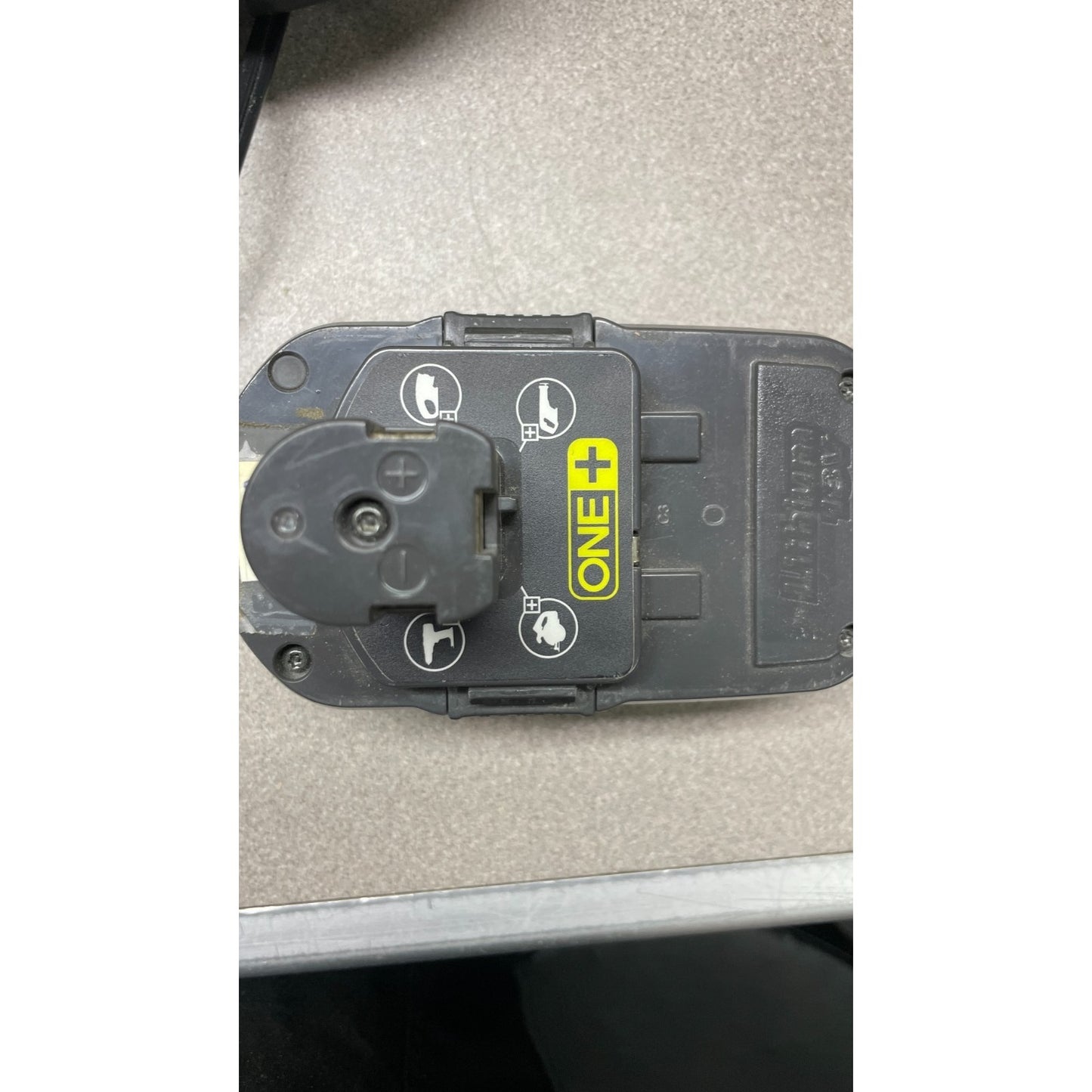 Ryobi P117 One+ 18V Dual Chemistry Charger & P105 High Capacity Lithium Battery battery top view