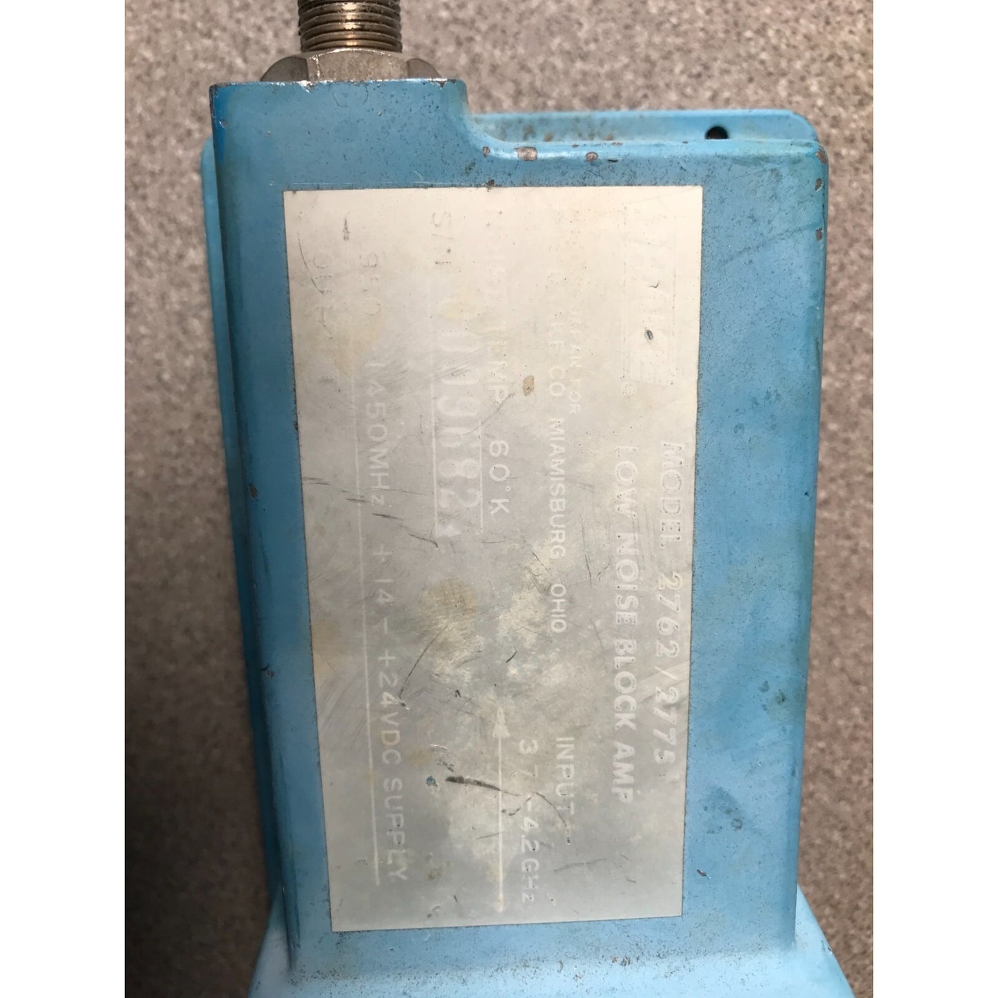 Drake Model 2762 2775 Low Noise Block Amp product label close up