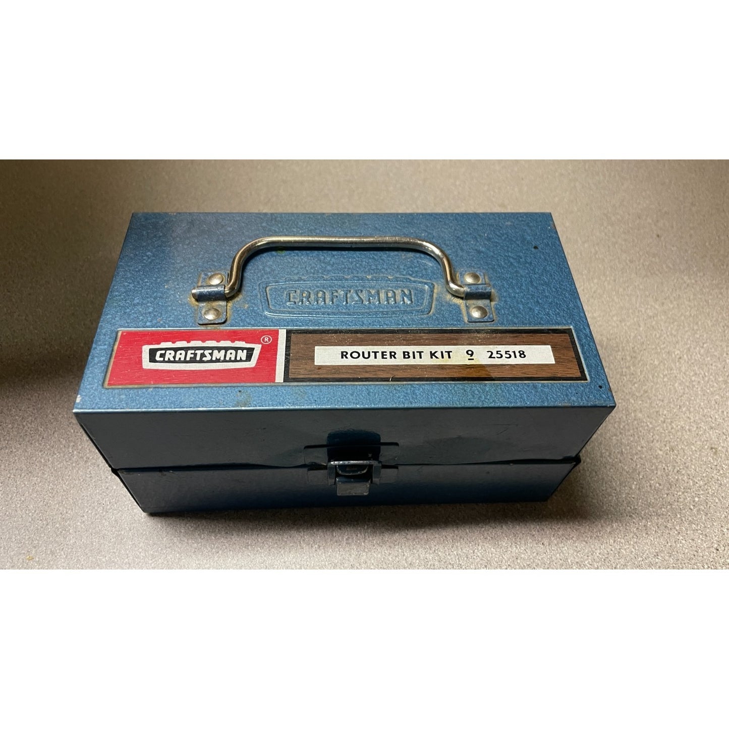 Vintage Sears CRAFTSMAN ROUTER BIT KIT In METAL Case BOX #9 25518 closed case with Craftsman logo and item description