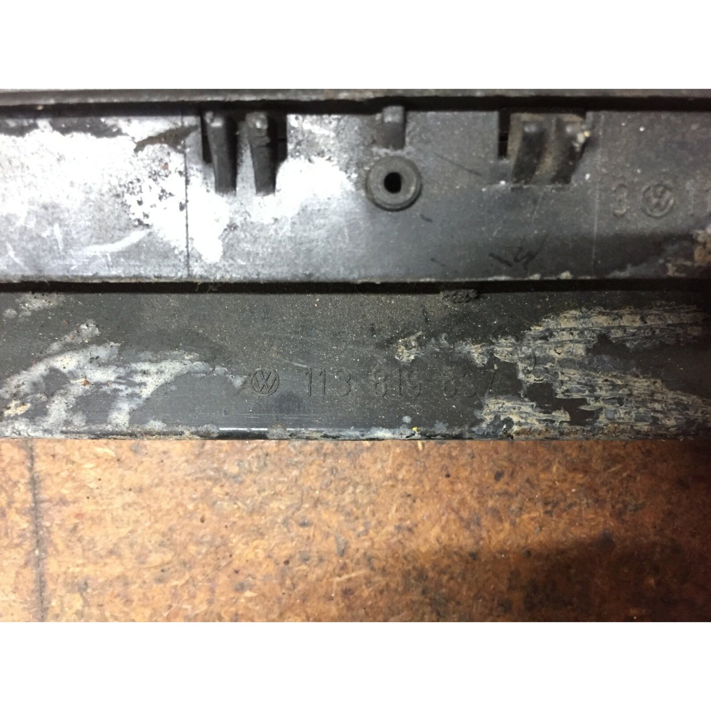 VW Air Vent 113-819-719-C, close up