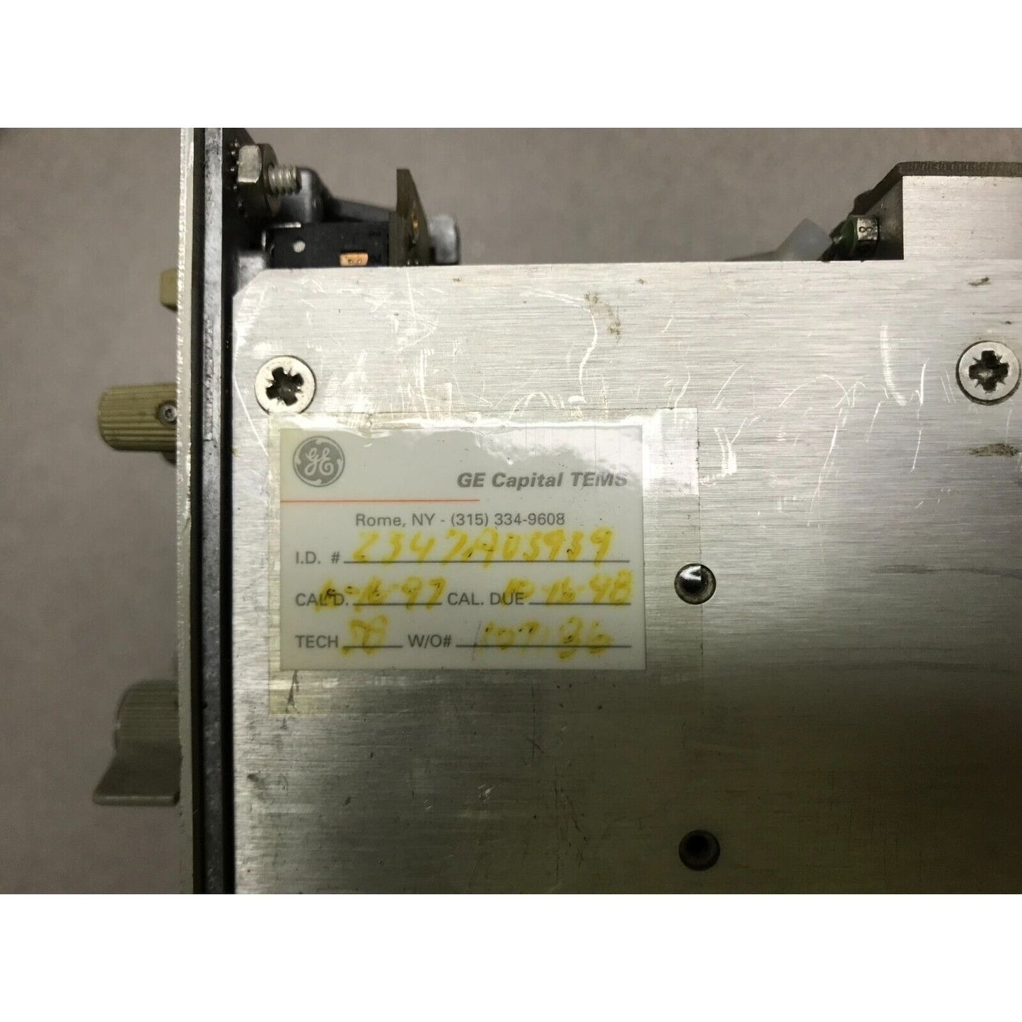 Agilent Hewlett Packard HP 8559A .01 to 21 GHz portable spectrum analyzer. Simple 3 knob operation. Digital storage. property label
