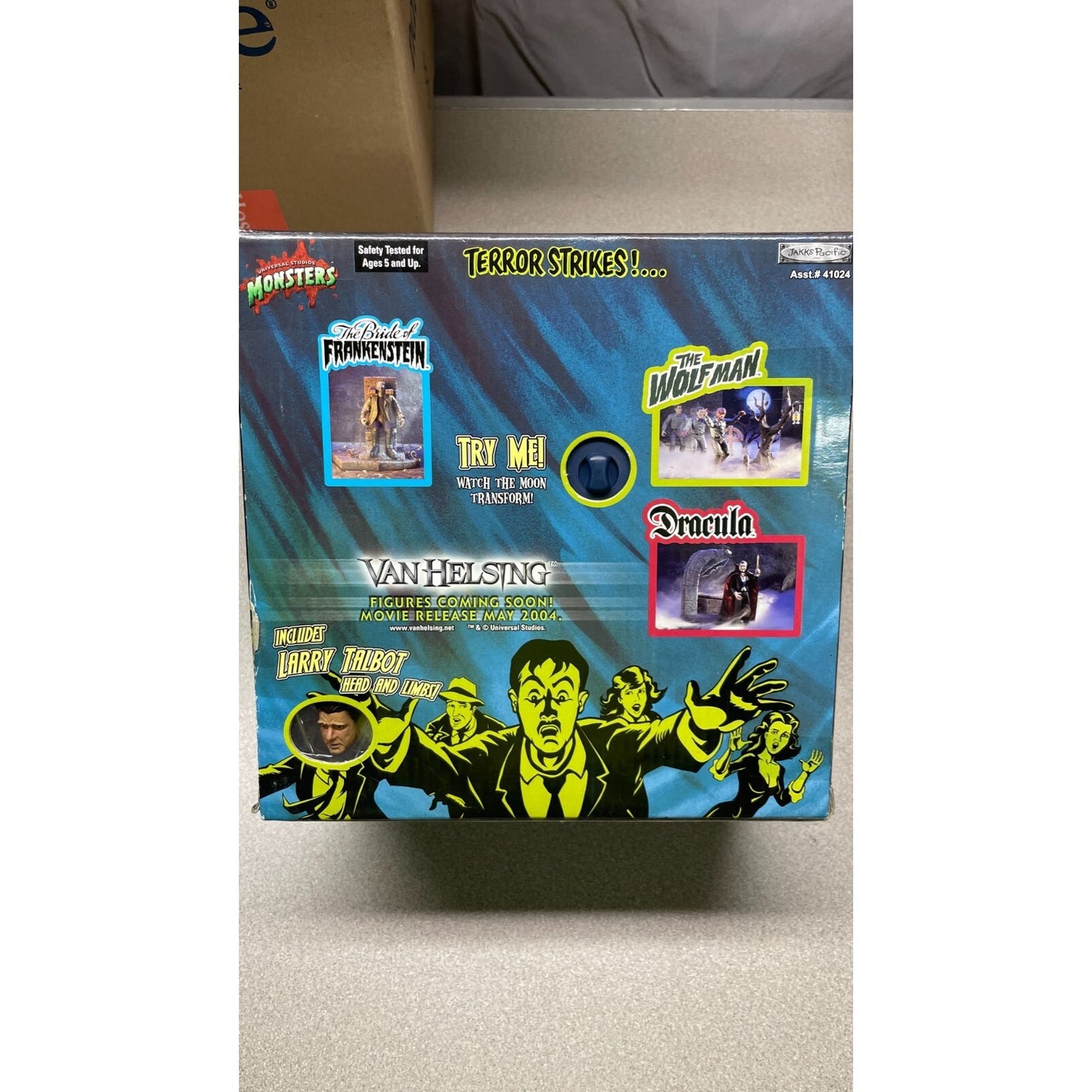 Universal Studio Monsters The Wolfman back of package item details