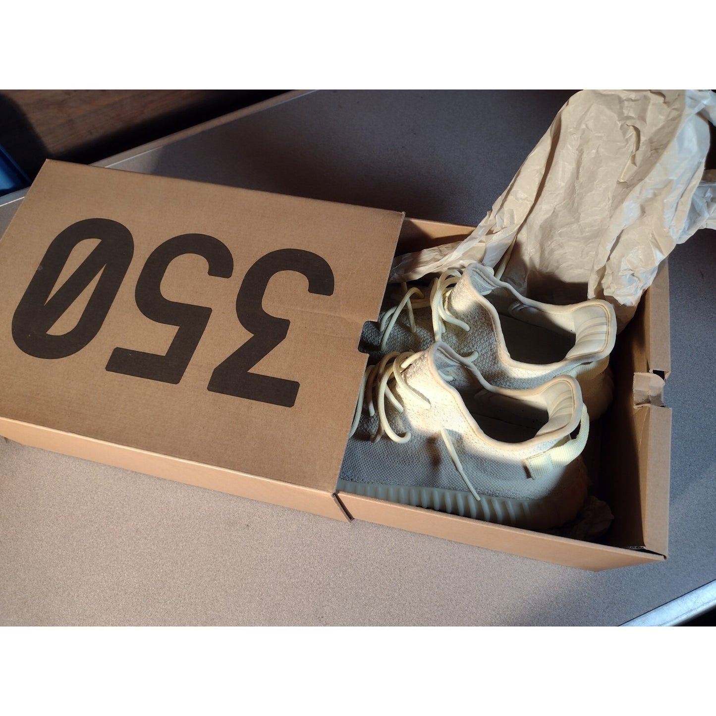 Adidas Yeezy Boost 350 V2, US Size 12 Mens, F36980 Butter shoes in box