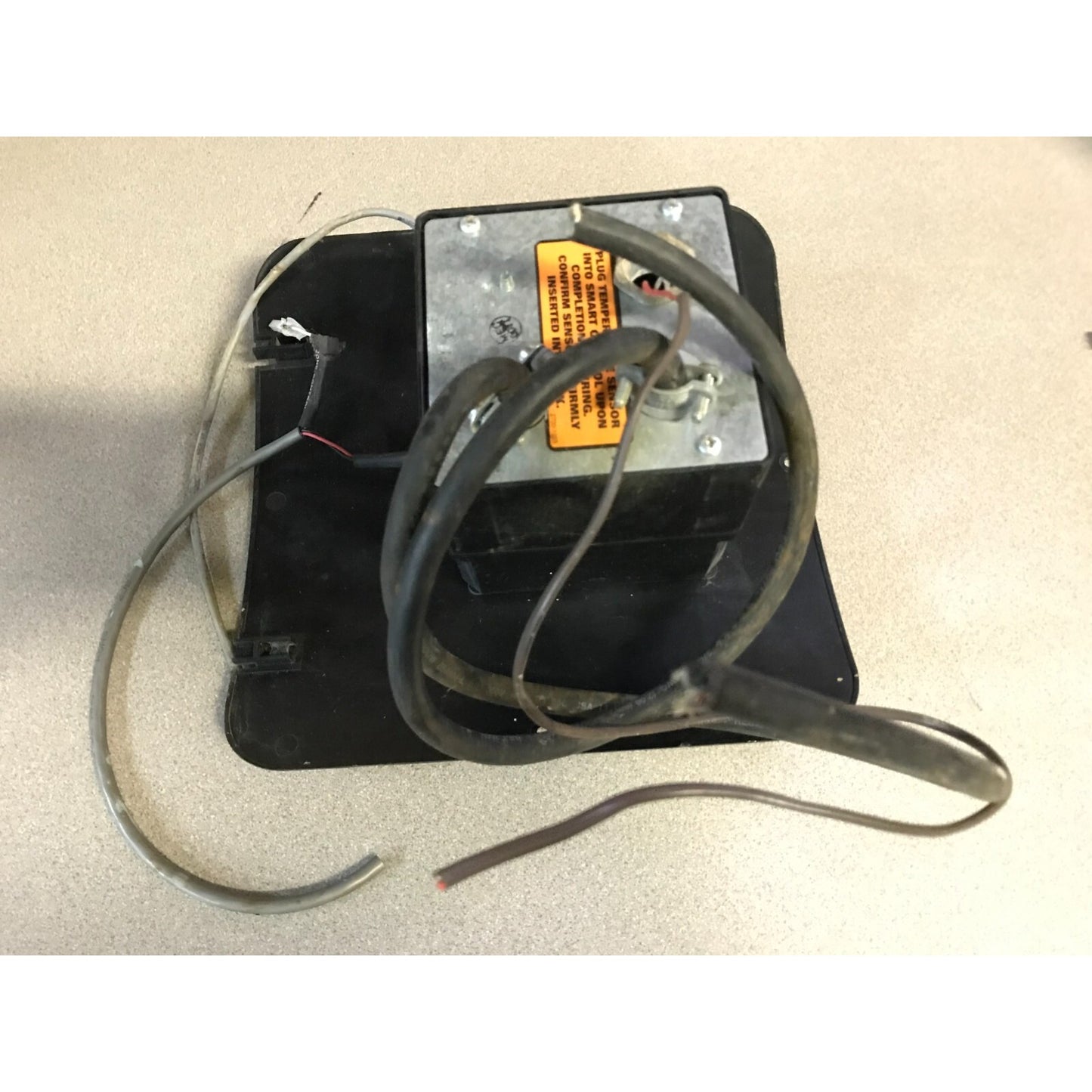 Amtrol 9040-636 Rev E Smart Control Panel back of unit