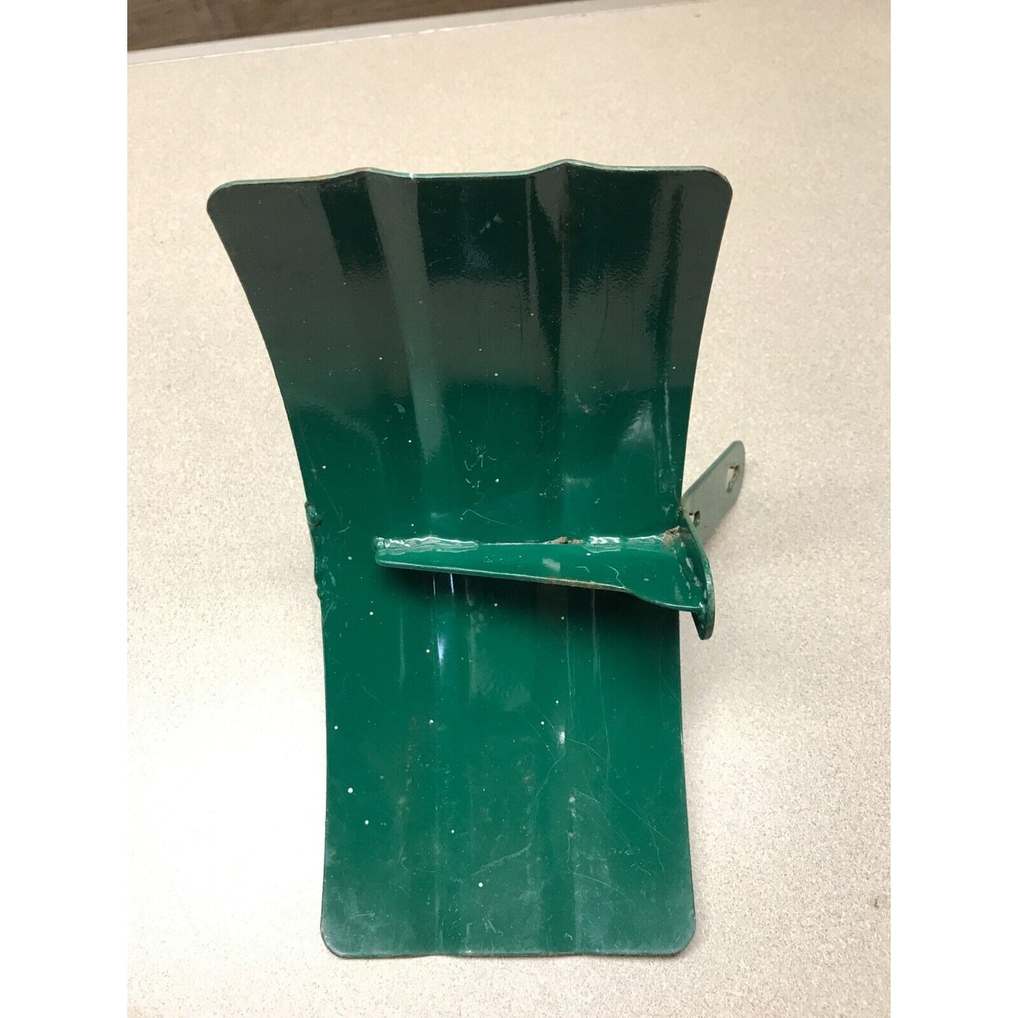 Metal Garden Hose Wall Mount Holder underside view