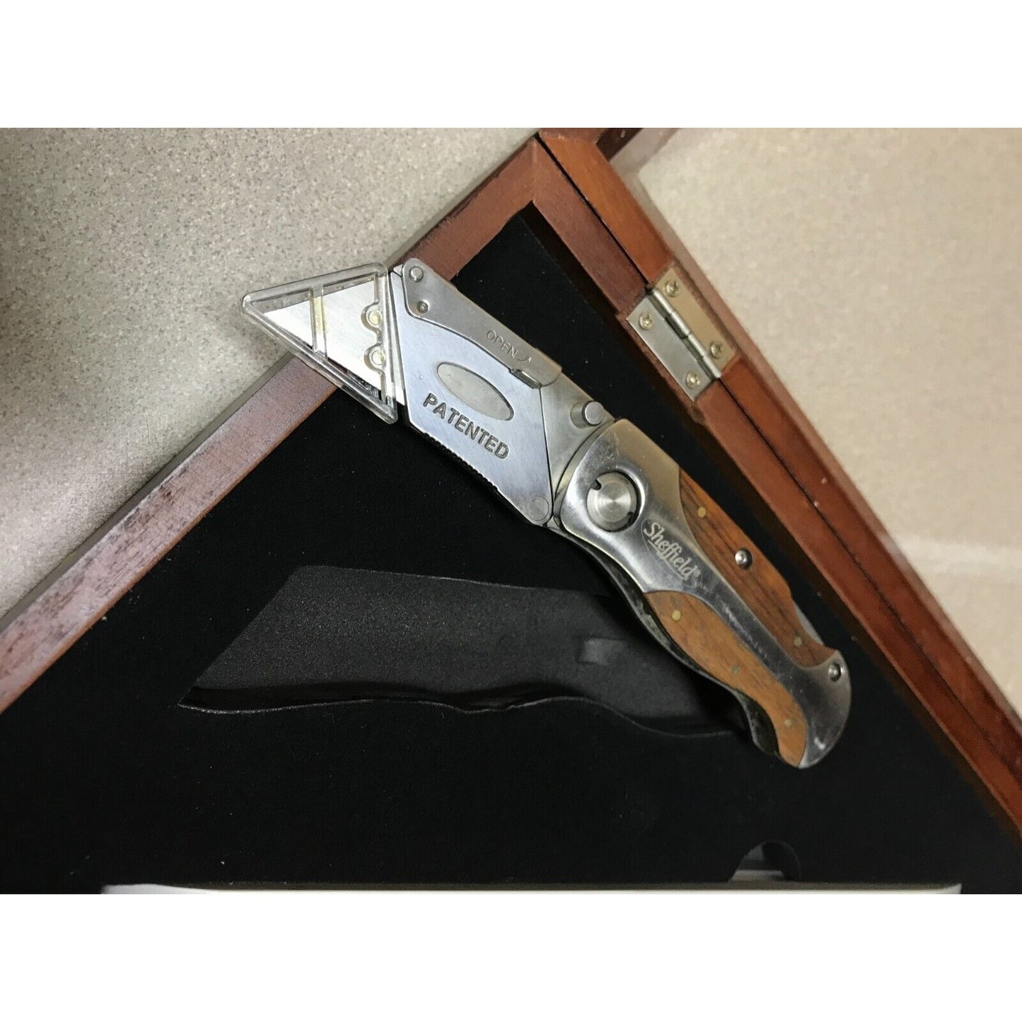Utility knife close up