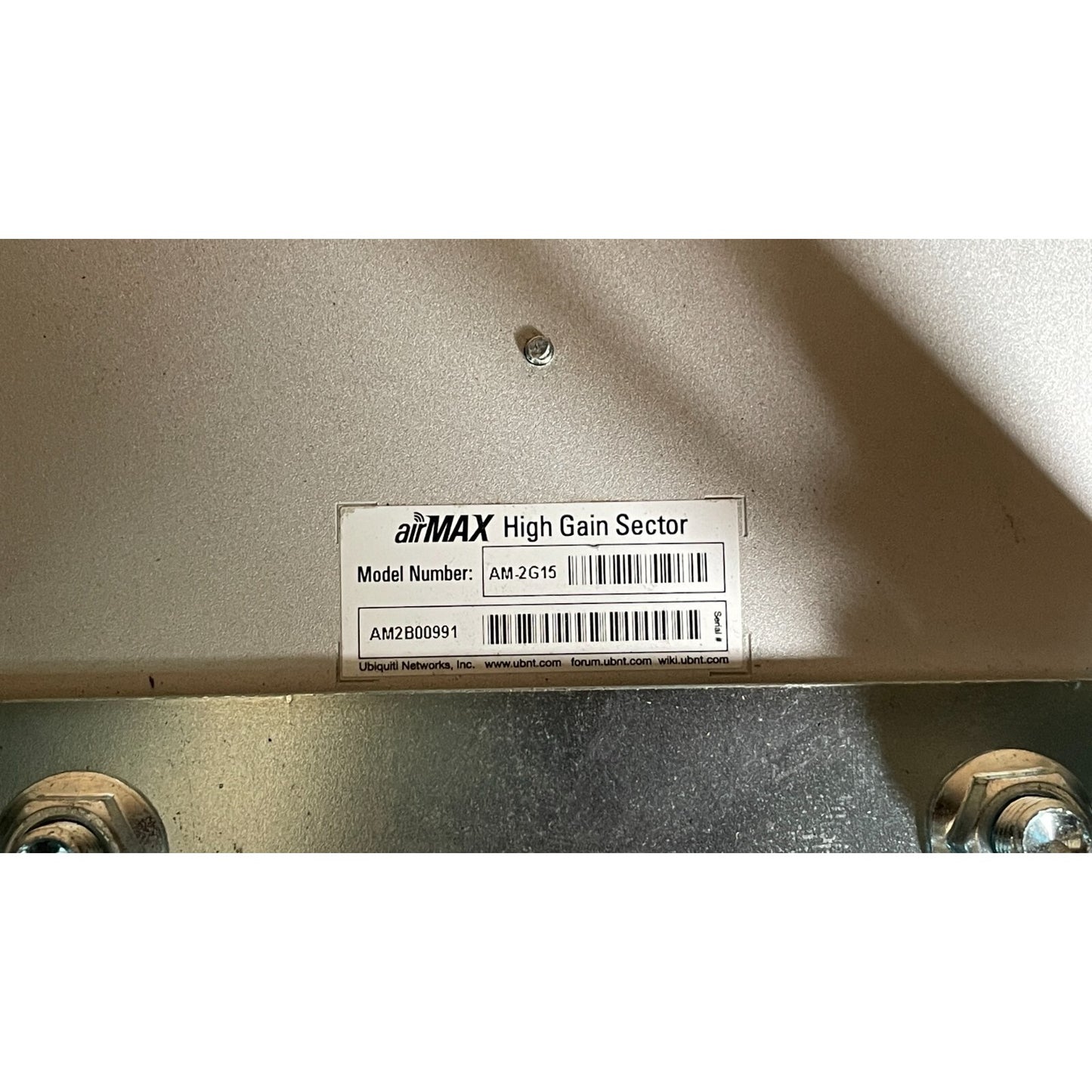 Airmax High Gain Sector Antenna AM2G15 product label closeup