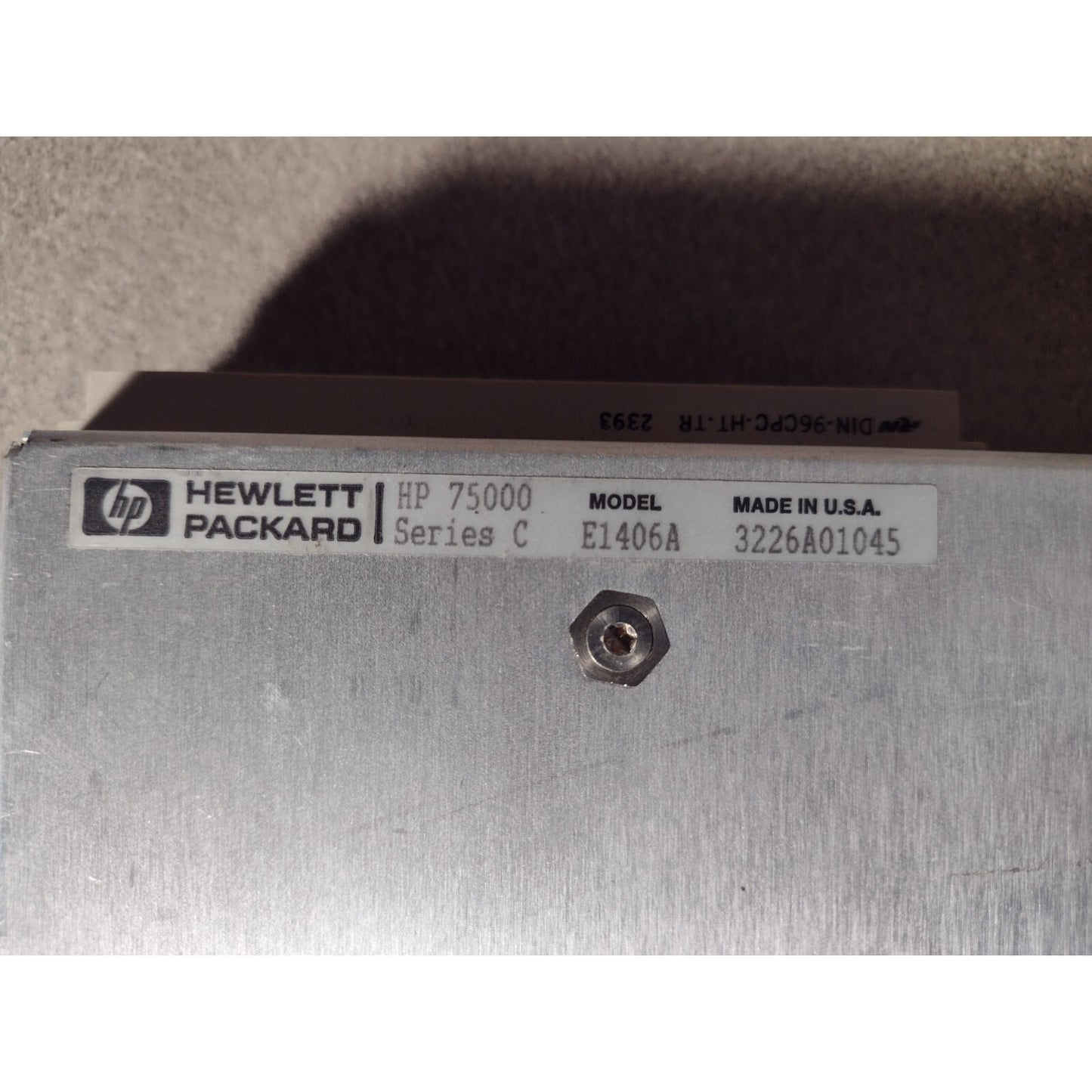 HP Agilent E1406A HP-IB Command Module VXI C-Size unit product label