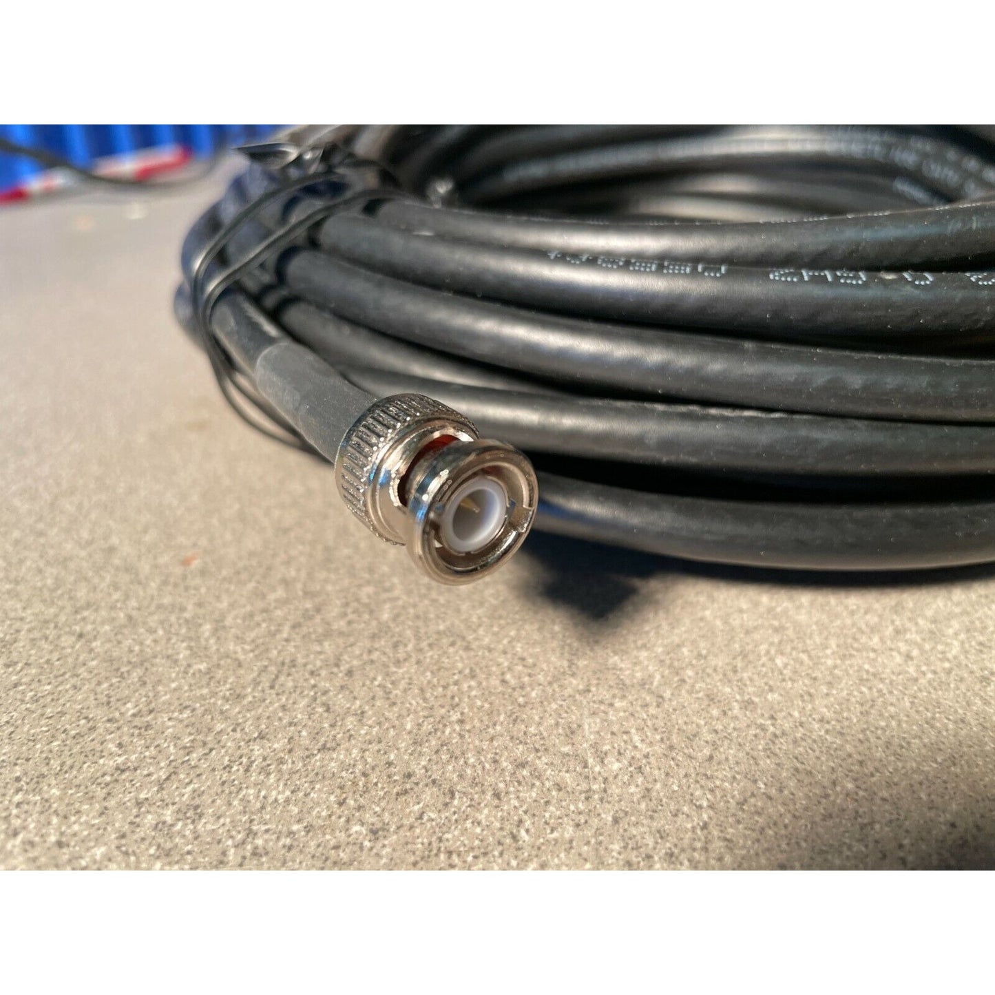 33FT BNC Coaxial Cable Cord
Twist On Male to Male,RG58,Black, 18AWG connector view