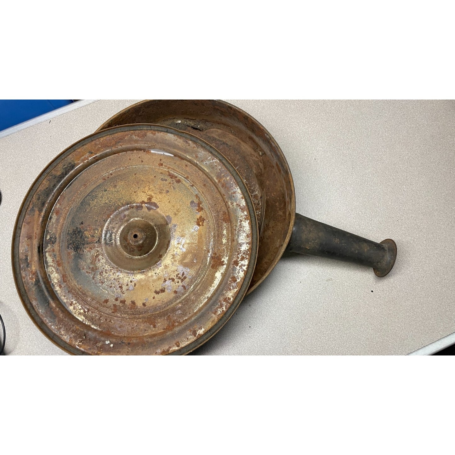 6420990 Air Cleaner Buick top view with top partially off base