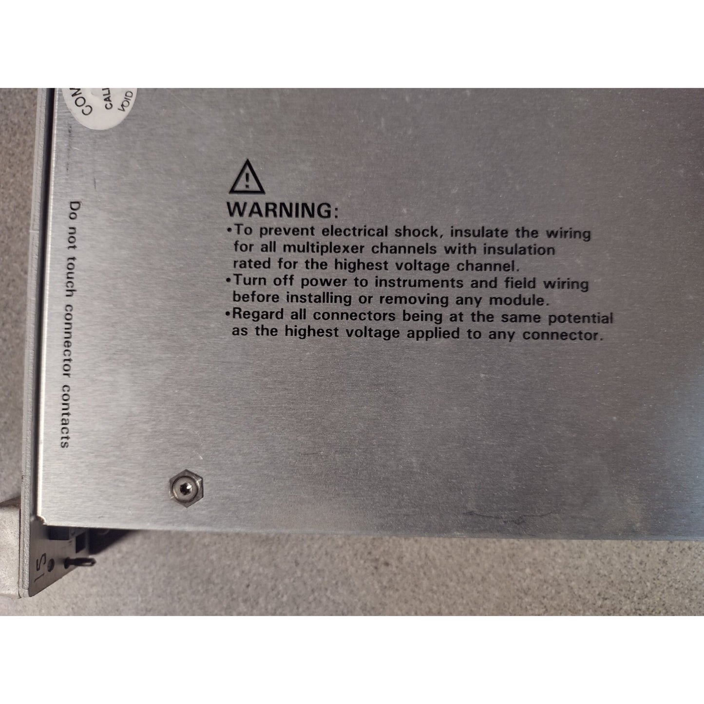 AGILENT HP E1463A 32-Channel, 5 Amp, Form C VXI Switch product warning label