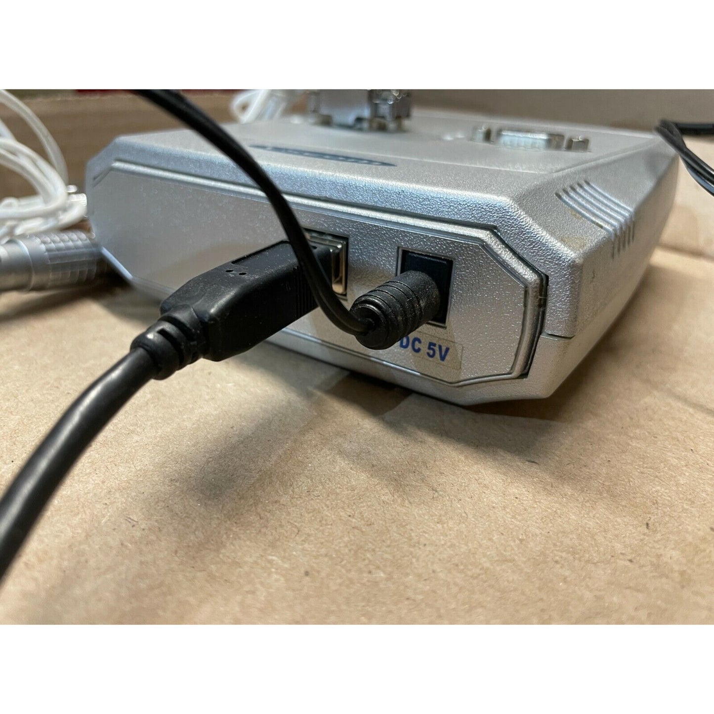 VScom Converter power and input connection