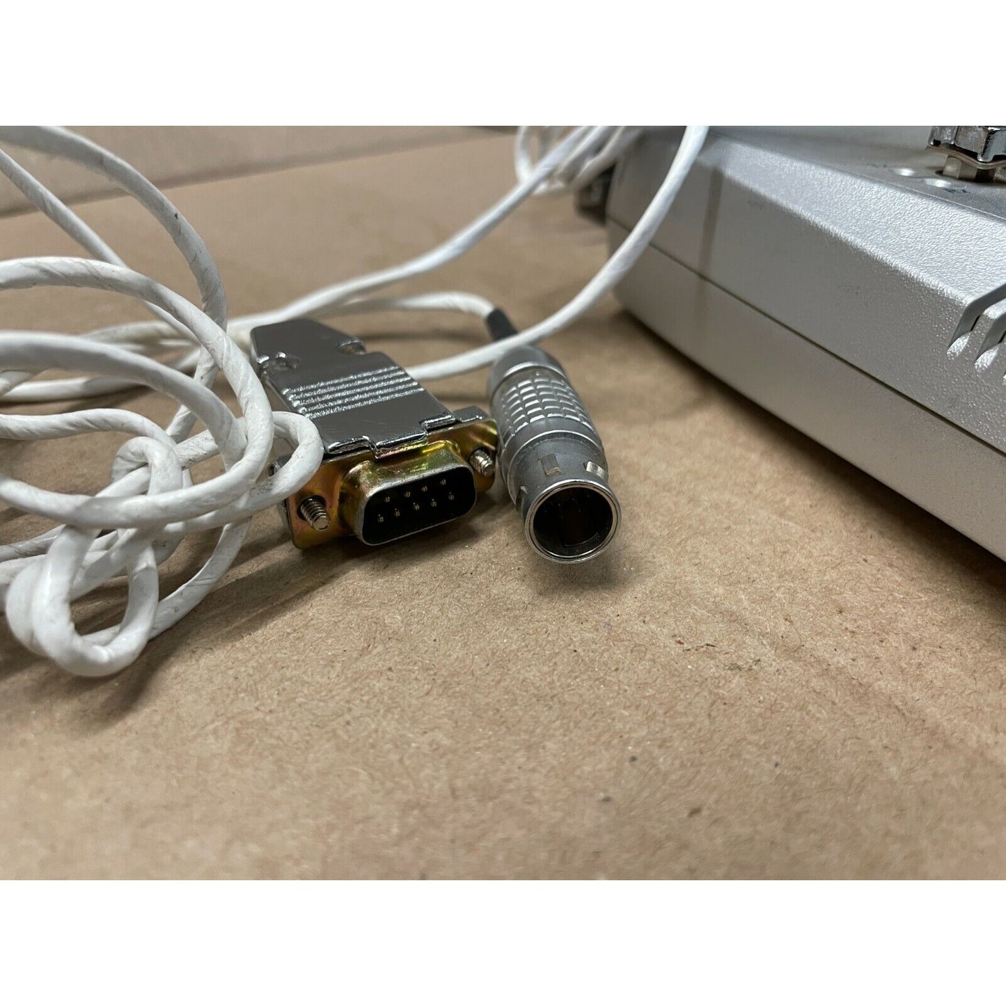 VScom Converter output connectors