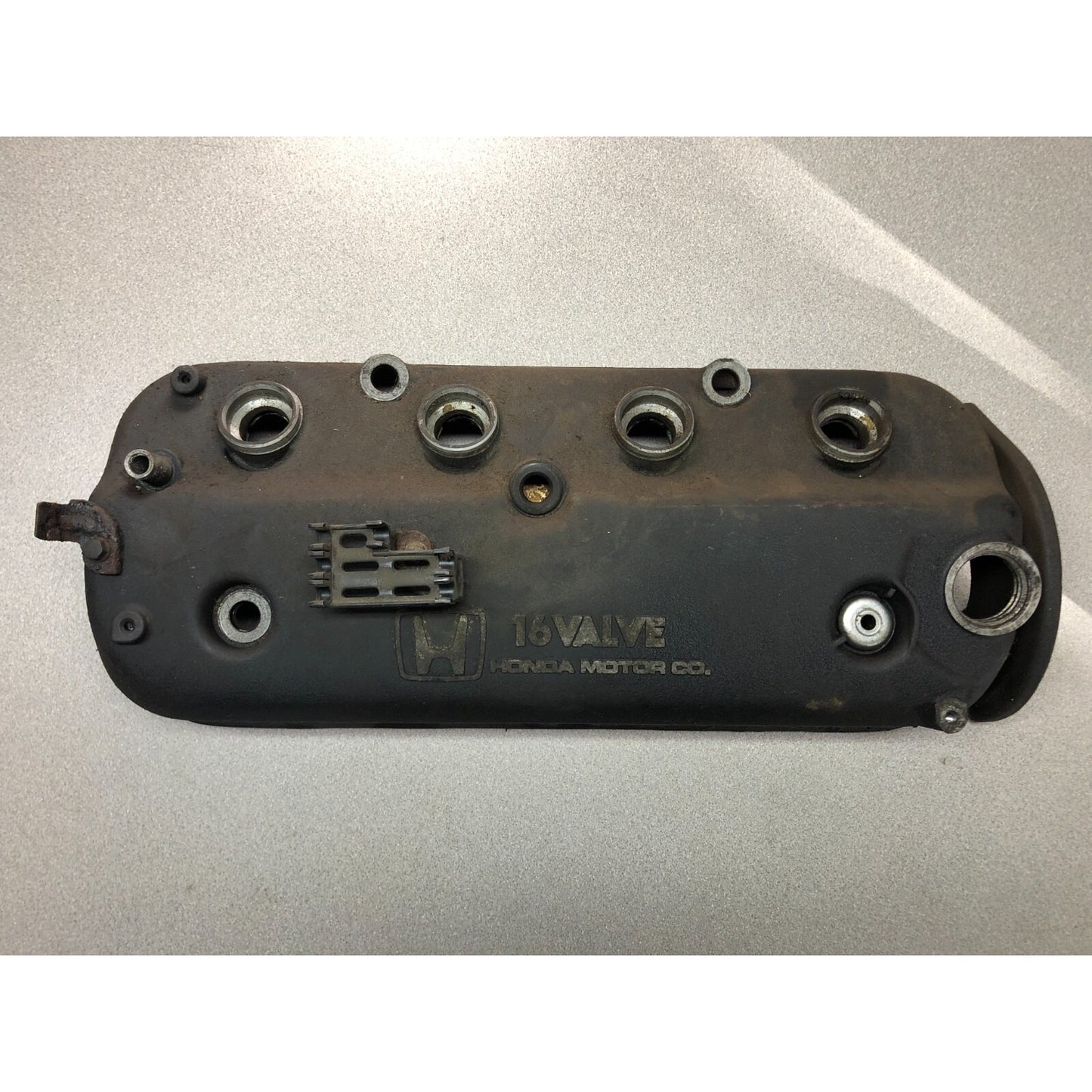 16 Valve Honda Valve Cover top view