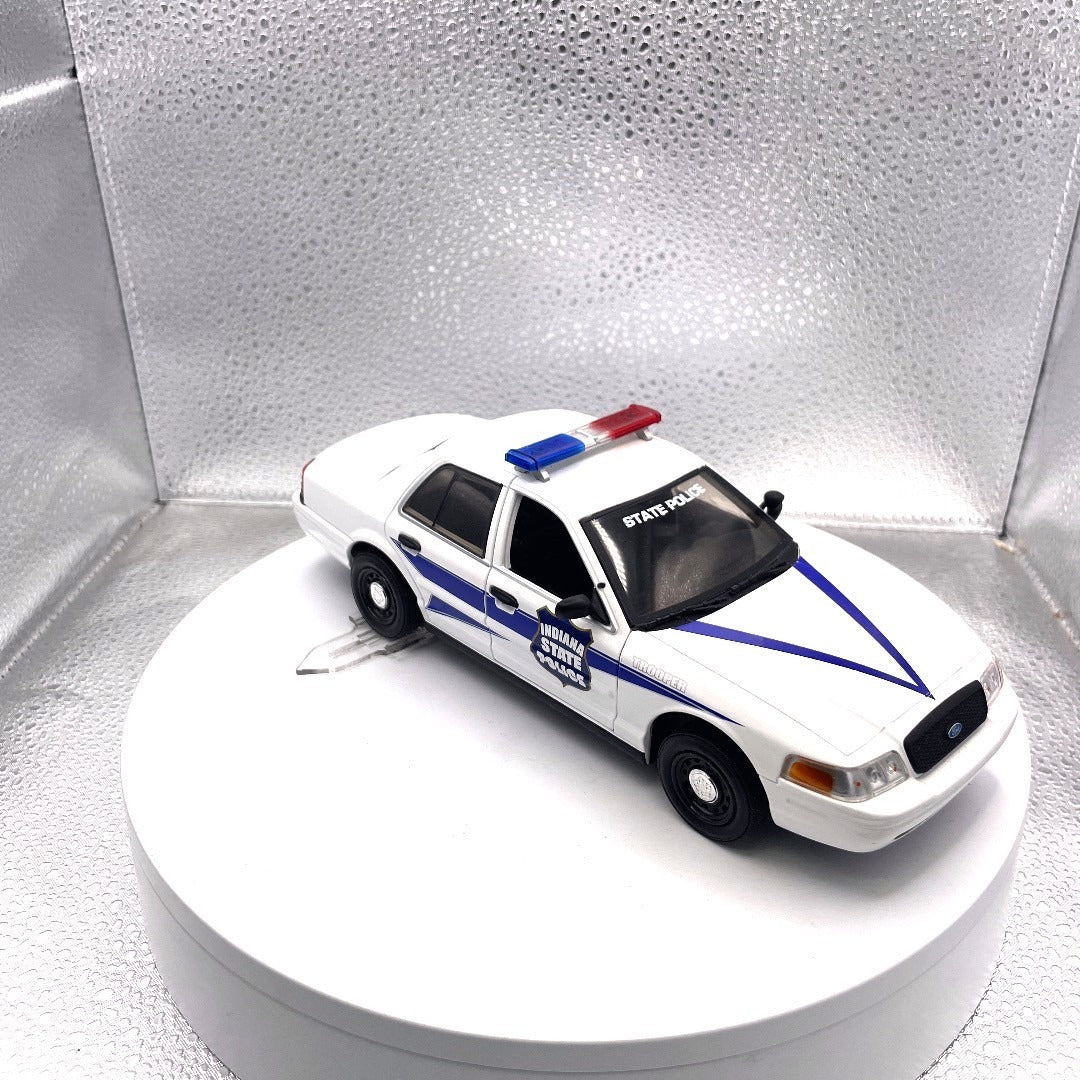 Greenlight 2008 Ford Crown Victoria Indiana State Police Die Cast, Scale: 1/24 passenger side/front end view