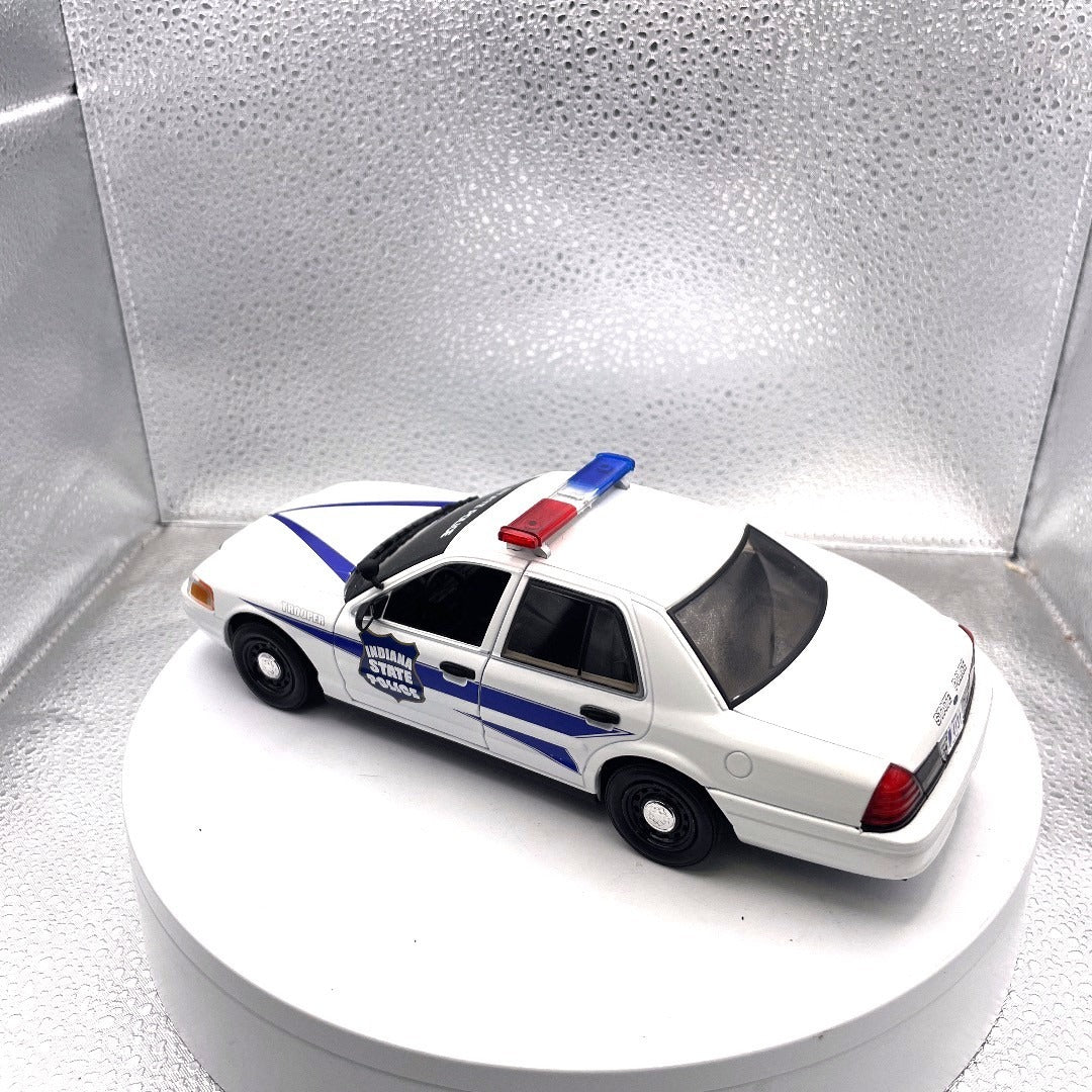 Greenlight 2008 Ford Crown Victoria Indiana State Police Die Cast, Scale: 1/24 drivers side/back end view
