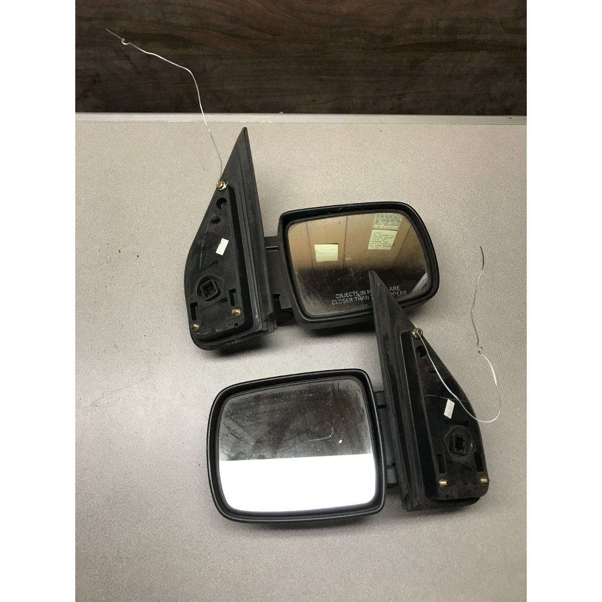 2003-2008 Honda Element Set of 2 Side View Mirrors - Driver and Passenger Side front view