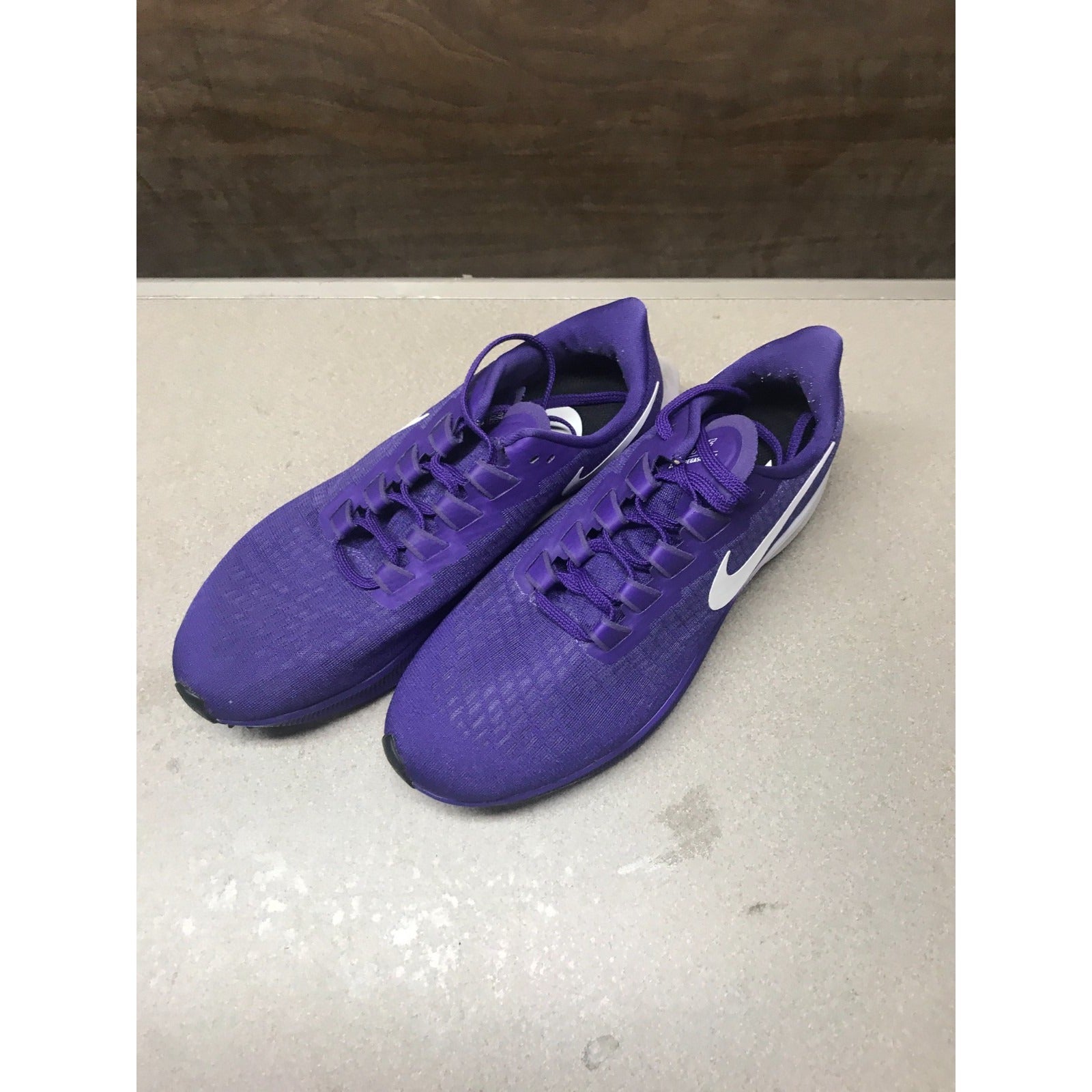 Nike Zoom Pegasus 37 Purple US Women 9, Lightly Used top view