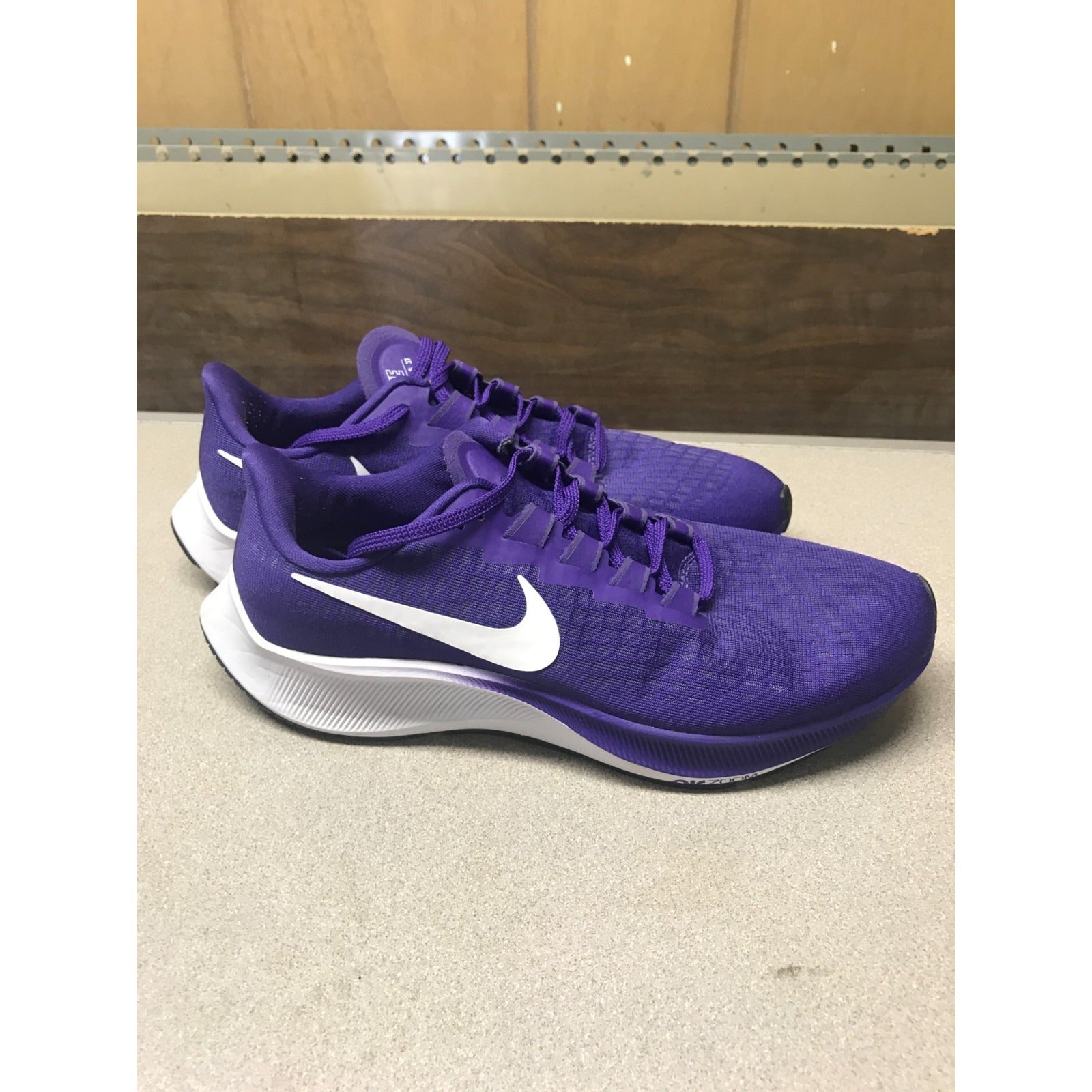Nike Zoom Pegasus 37 Purple US Women 9, Lightly Used side view