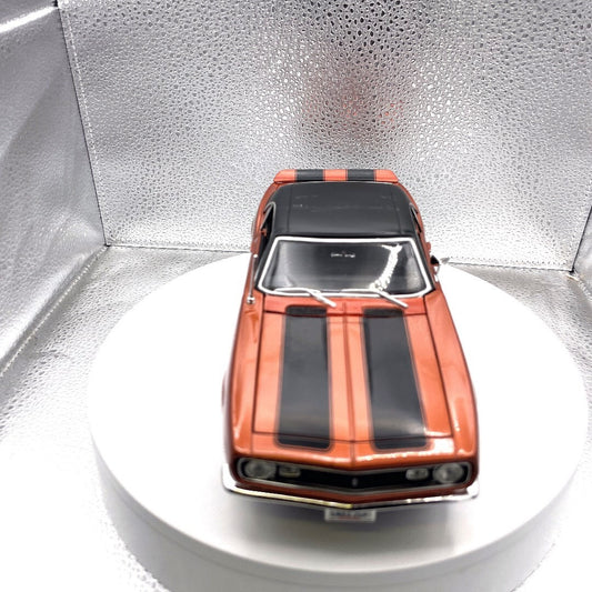 Maisto 1968 Chevrolet Camaro Z/28 Bronze Die Cast, Scale: 1/18 11530 front end view