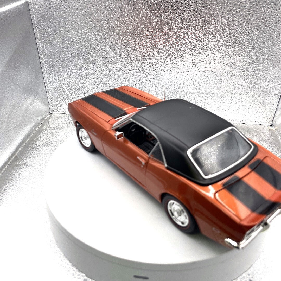 Maisto 1968 Chevrolet Camaro Z/28 Bronze Die Cast, Scale: 1/18 11530 driver's side/rear view