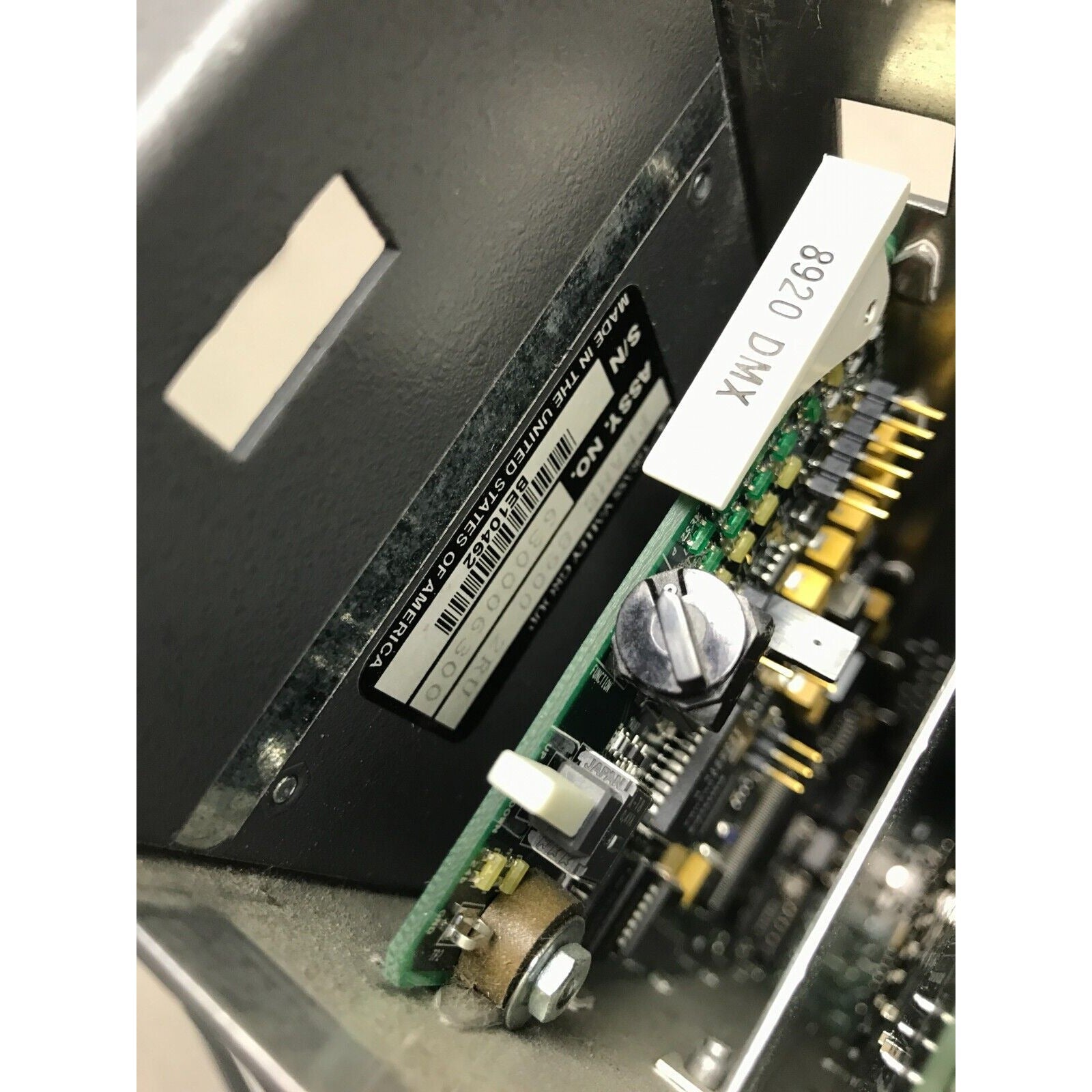 Grass Valley Group 8900 Series Chasis with cards internal board closeup