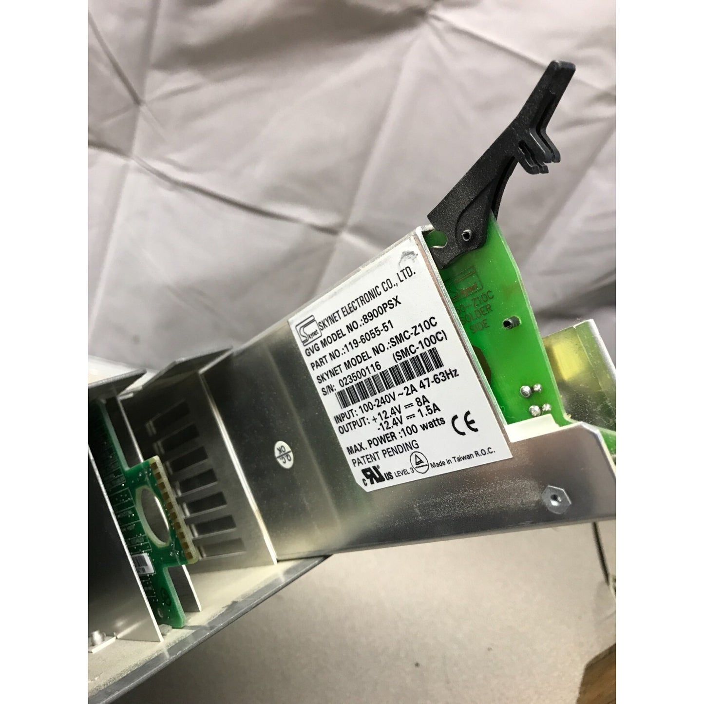 Grass Valley Group 8900 Series Chasis with cards circuit board in slot