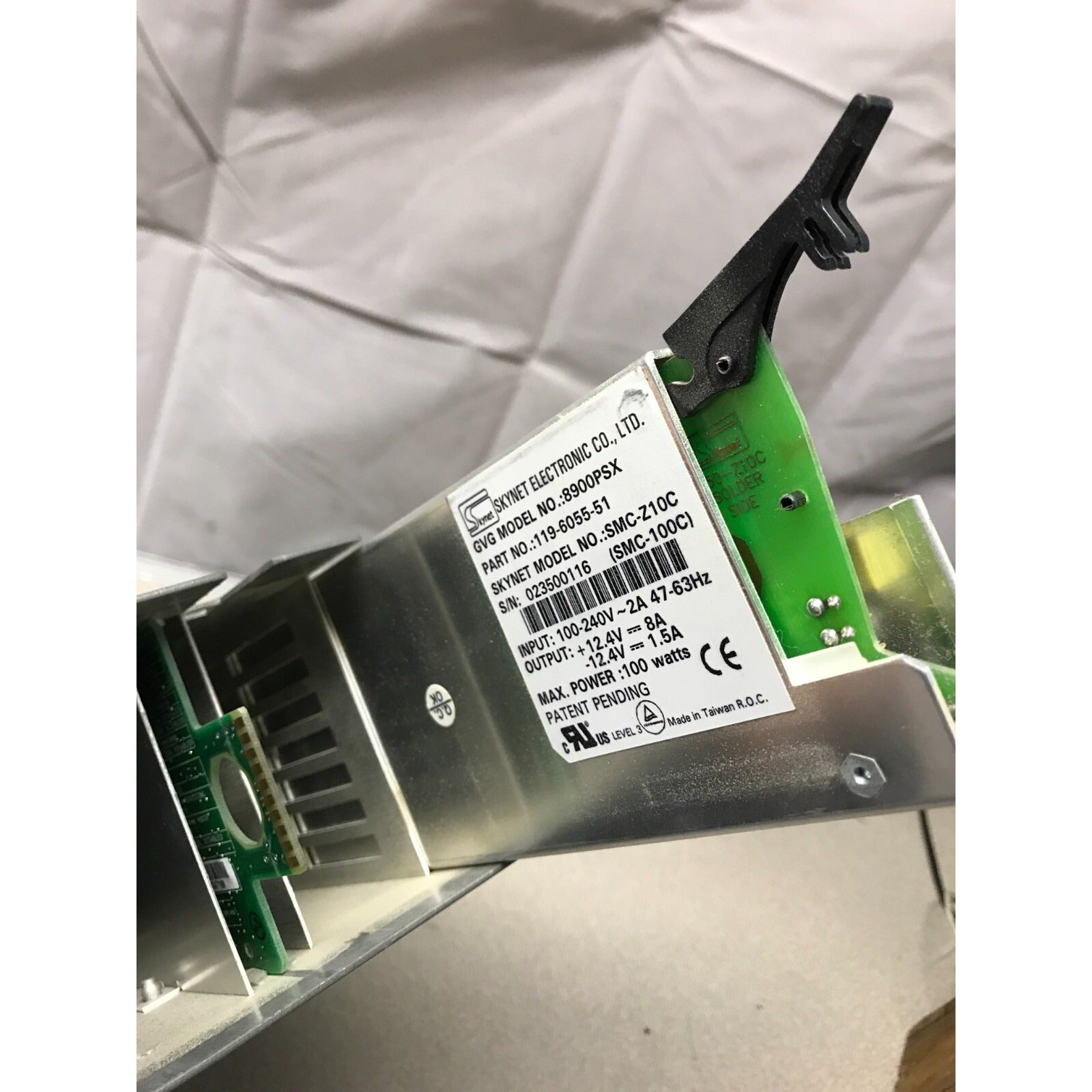 Grass Valley Group 8900 Series Chasis with cards circuit board in slot