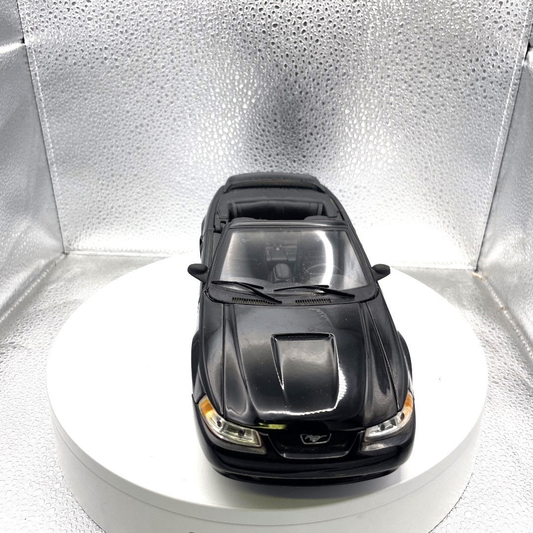Maisto Mustang GT Black Convertible Die Cast, Scale: 1/18 front end view
