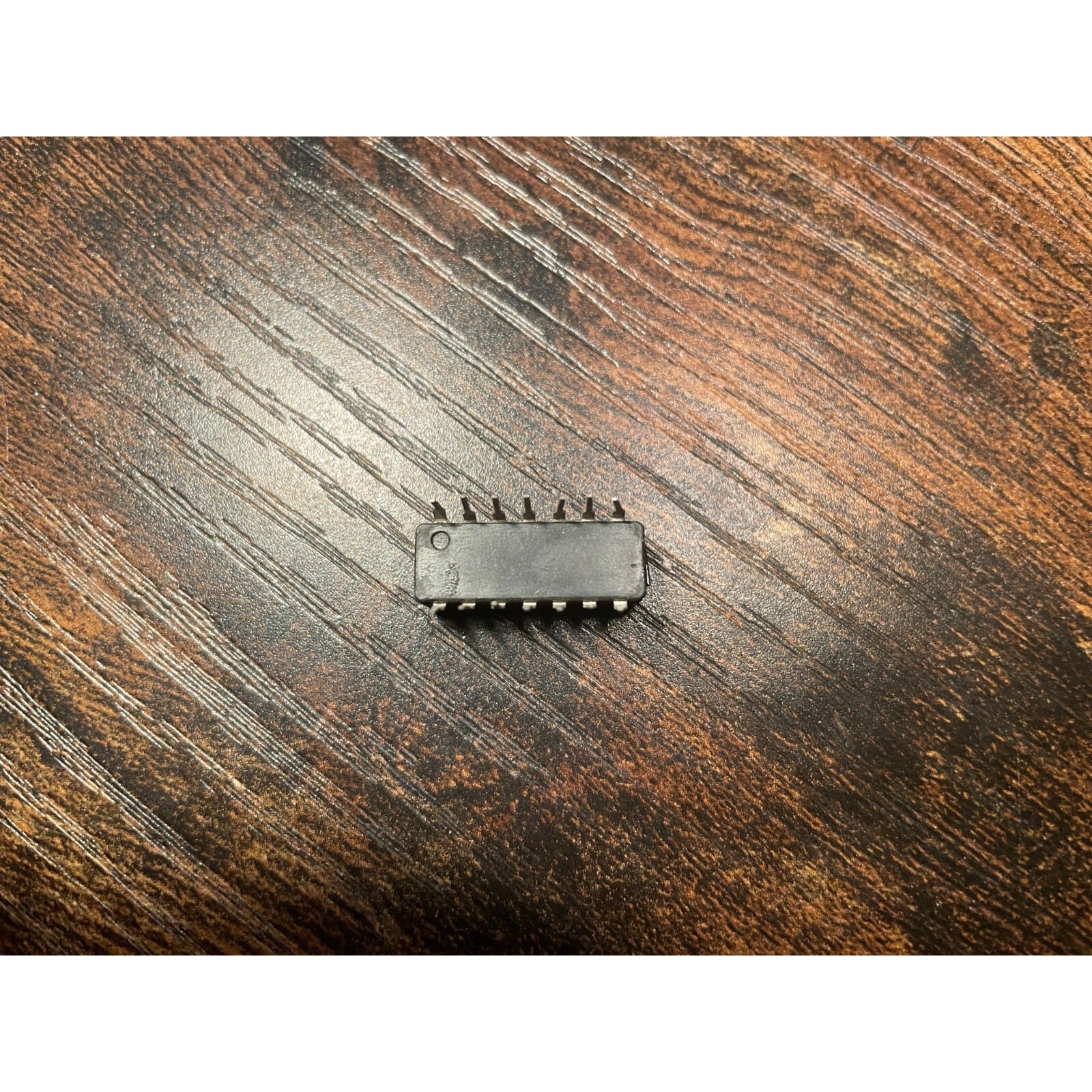 Data Delay 1502-3 Fixed Dip Delay Line bottom view