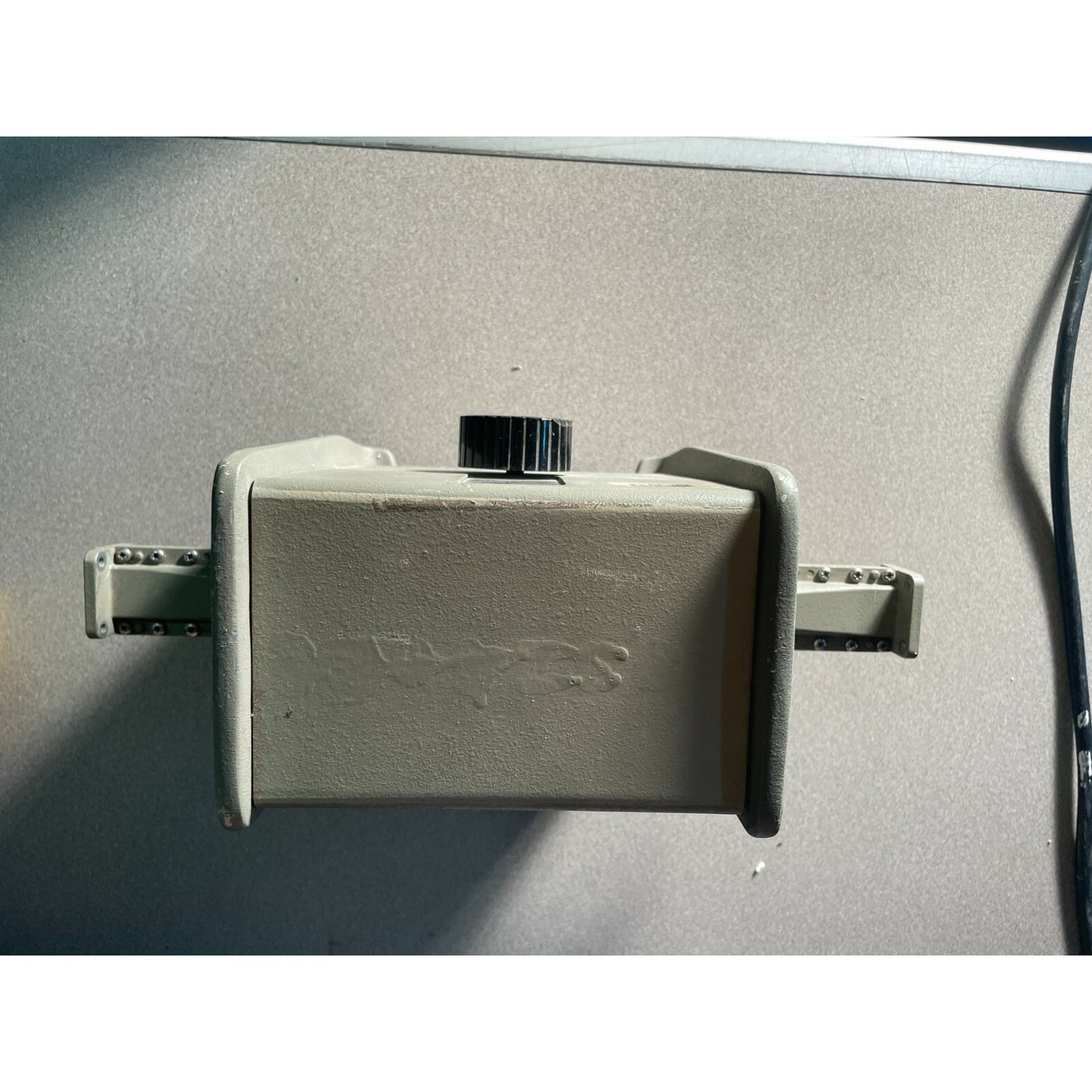 HP AGILENT VARIABLE ATTENUATOR MODEL P382A 12-18GHz side view