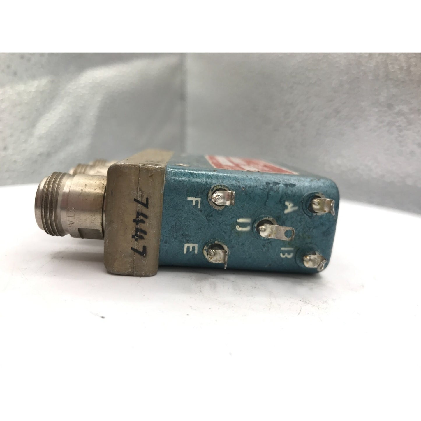 Microwave Associates 7524-PNFA Coaxial Switch Type N Connector side view connections