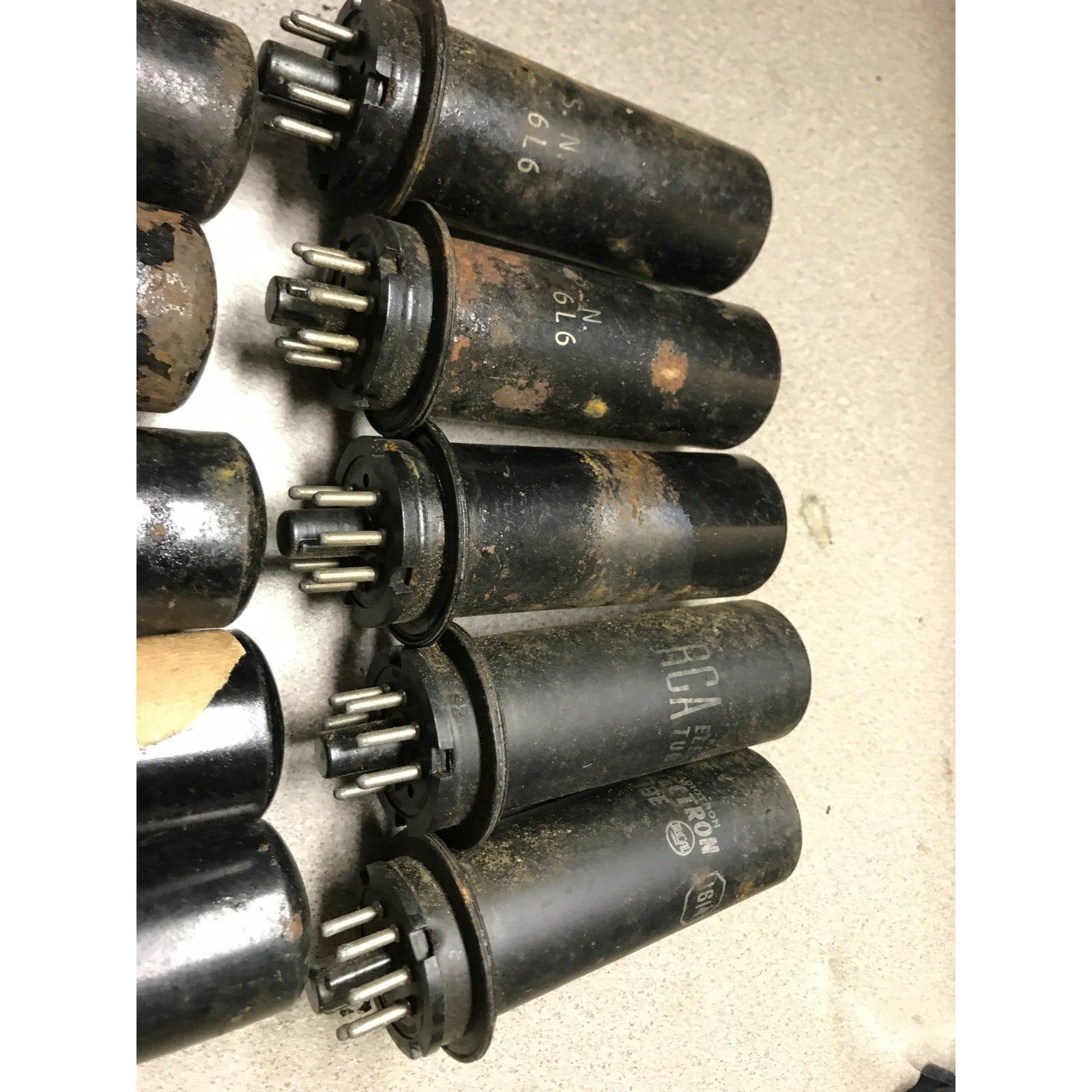 6L6 Vacuum Tubes RCA Radiotron side view with manufacturer markings