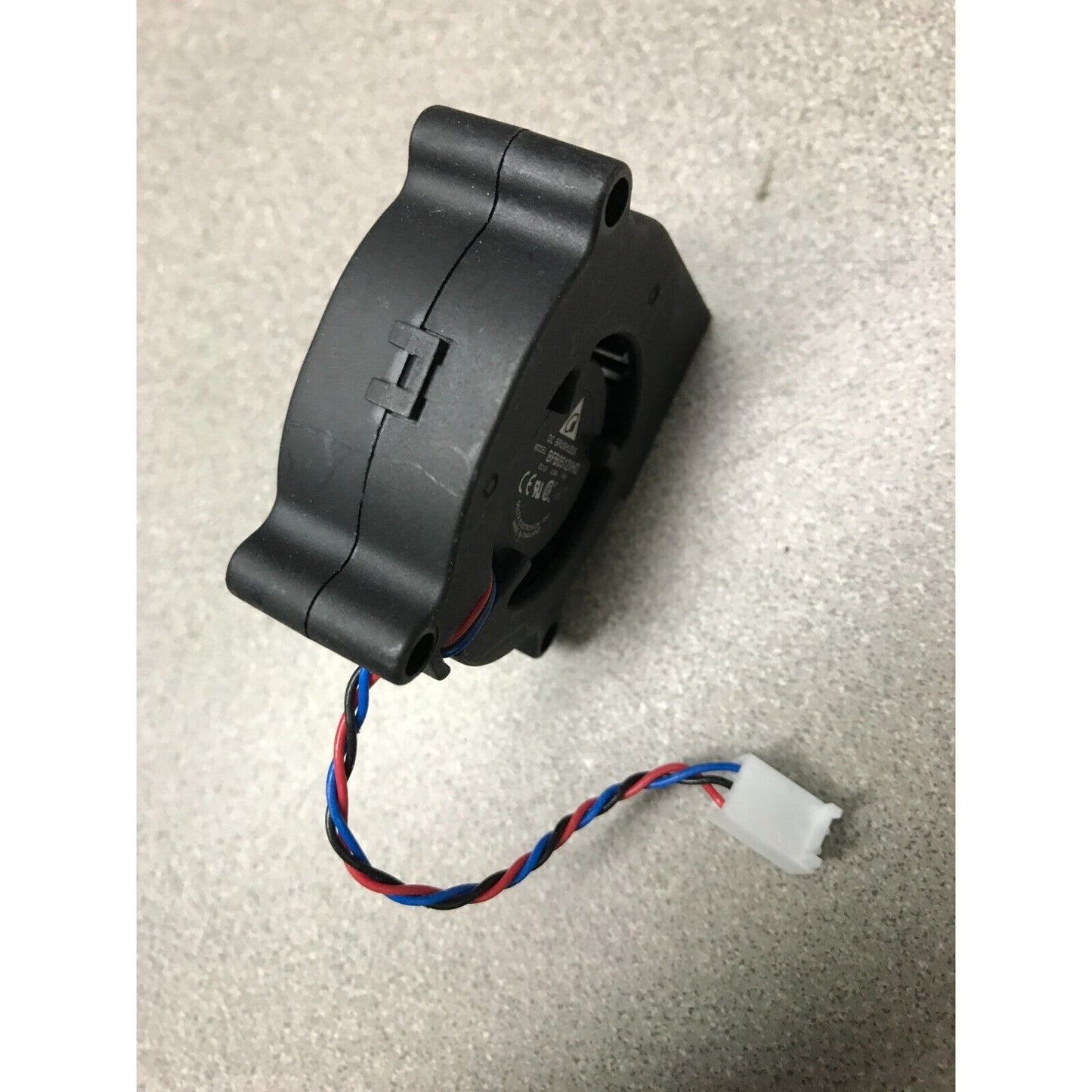 DC 3wire Projector Cooling Brushless Fan DC 12V 0.28A Model BFB0512VHD top view