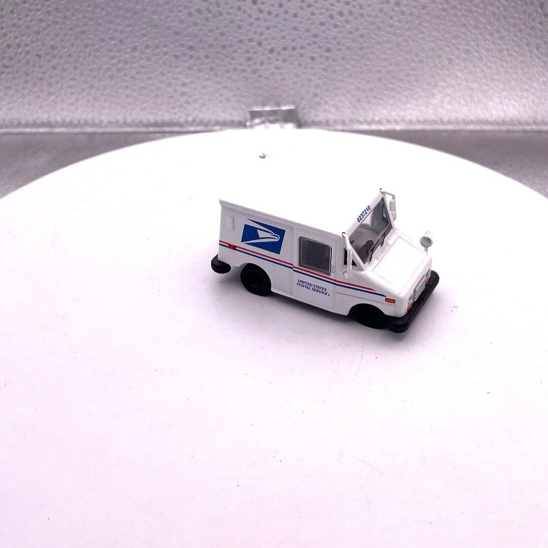 Greenlight Hobby Exclusive 2017 US Postal Vehicle, 1/64 Scale, GL126
driver's side/front view