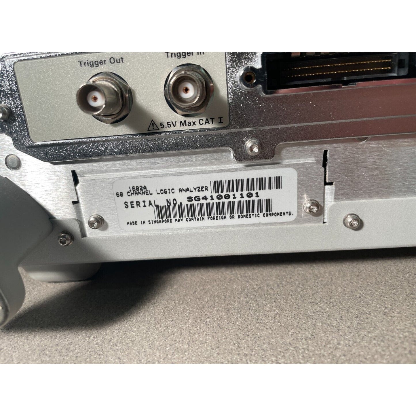 HP/Agilent 1682A Standalone Logic Analyzer product label closeup