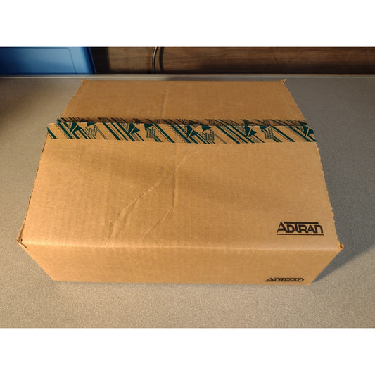Adtran NetVanta 3200 Router  box