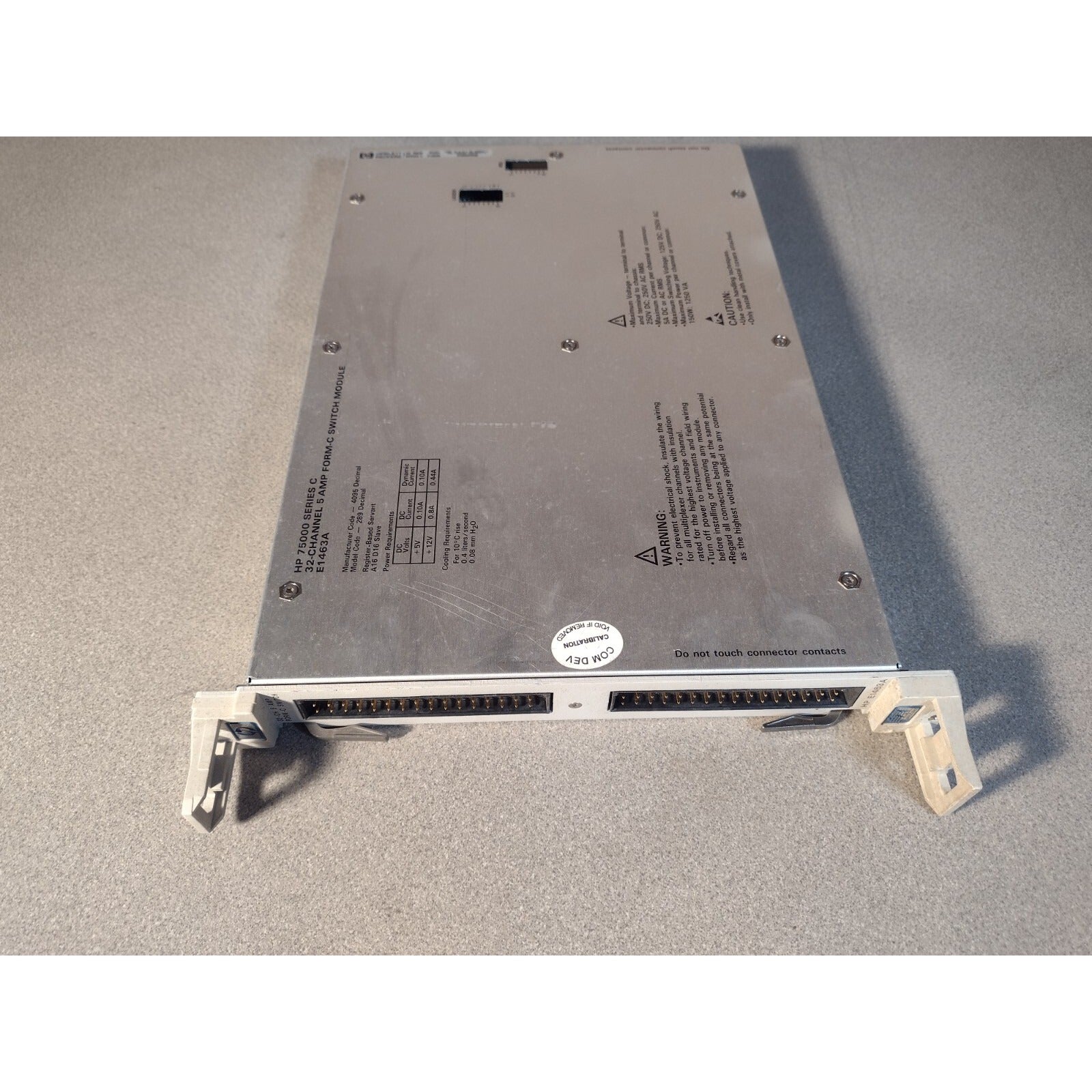 AGILENT HP E1463A 32-Channel, 5 Amp, Form C VXI Switch top view