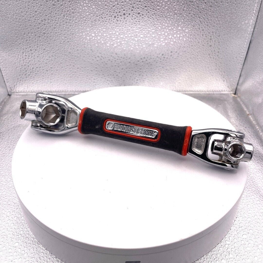 Black and Decker SAE 8 in 1 Dog Bone Rotating Standard Socket Wrench socket view