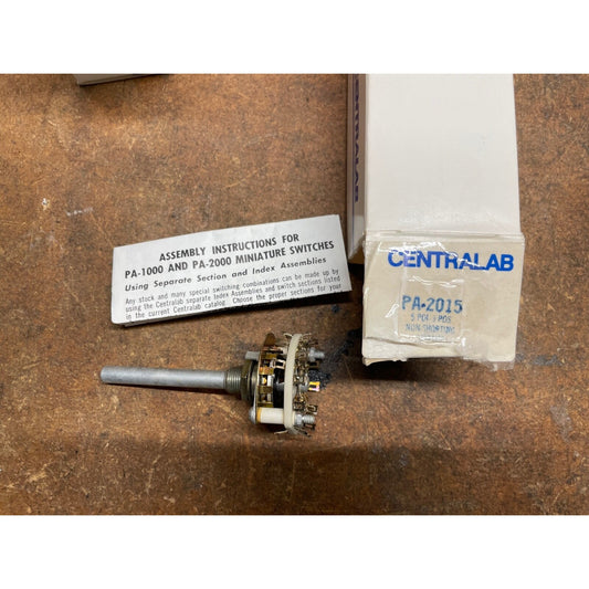 CENTRALAB PA-2015 ROTARY SWITCH 5-POL-3 POS NON-SHORTING STEATITE NIB top view with instructions and box