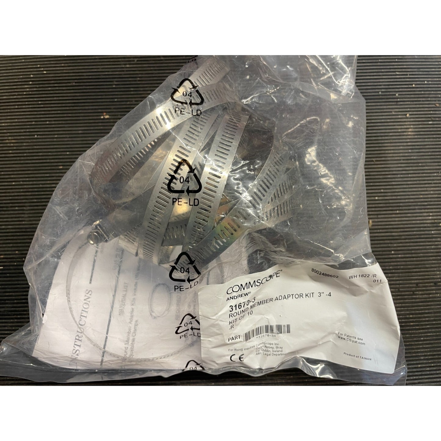 COMMSCOPE 3"-4 Round Hose Clamp Kit 31670-2 Stainless in packaging